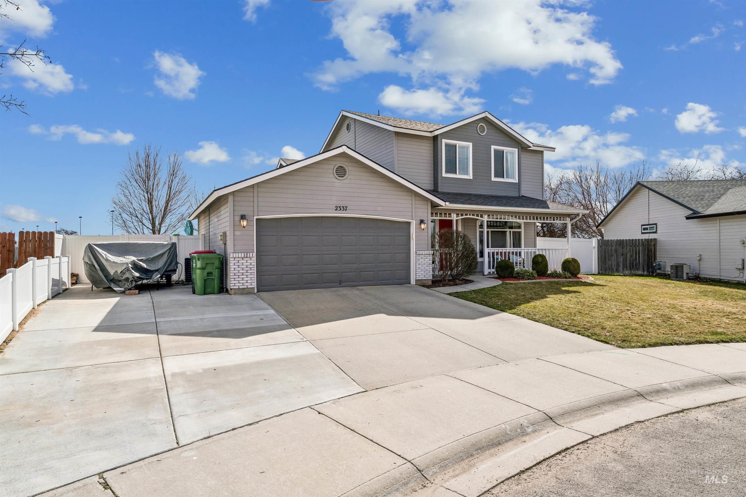 2337 W Snyder St., Meridian, Idaho 83646, 3 Bedrooms, 2.5 Bathrooms, Residential For Sale, Price $414,000,MLS 98977635
