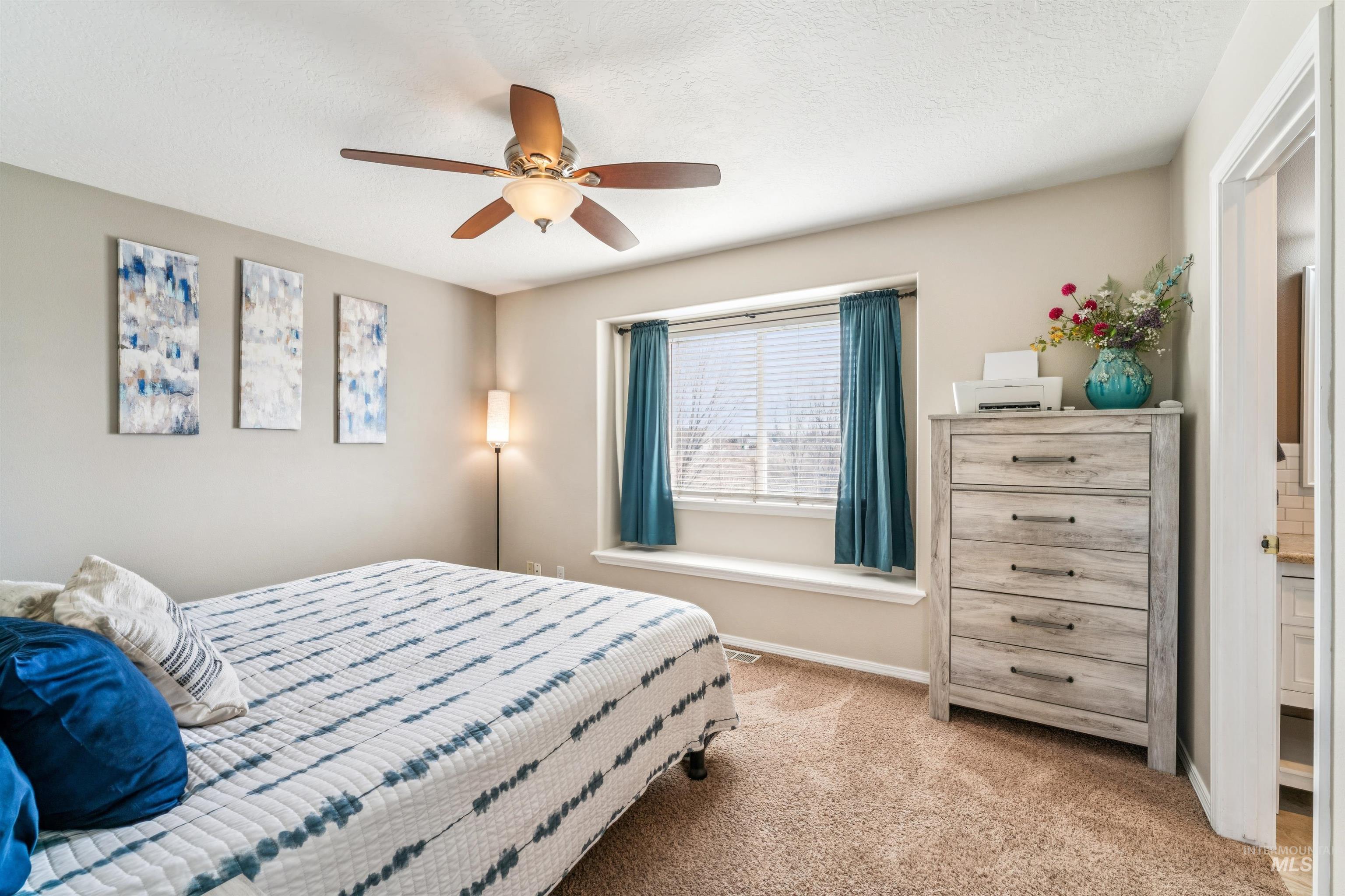 2337 W Snyder St., Meridian, Idaho 83646, 3 Bedrooms, 2.5 Bathrooms, Residential For Sale, Price $414,000,MLS 98977635