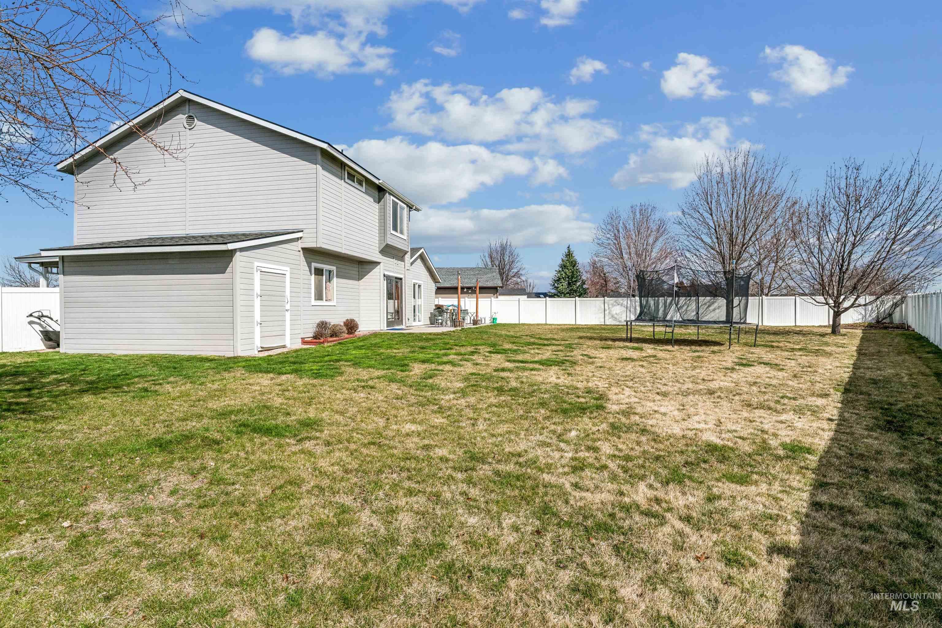 2337 W Snyder St., Meridian, Idaho 83646, 3 Bedrooms, 2.5 Bathrooms, Residential For Sale, Price $414,000,MLS 98977635