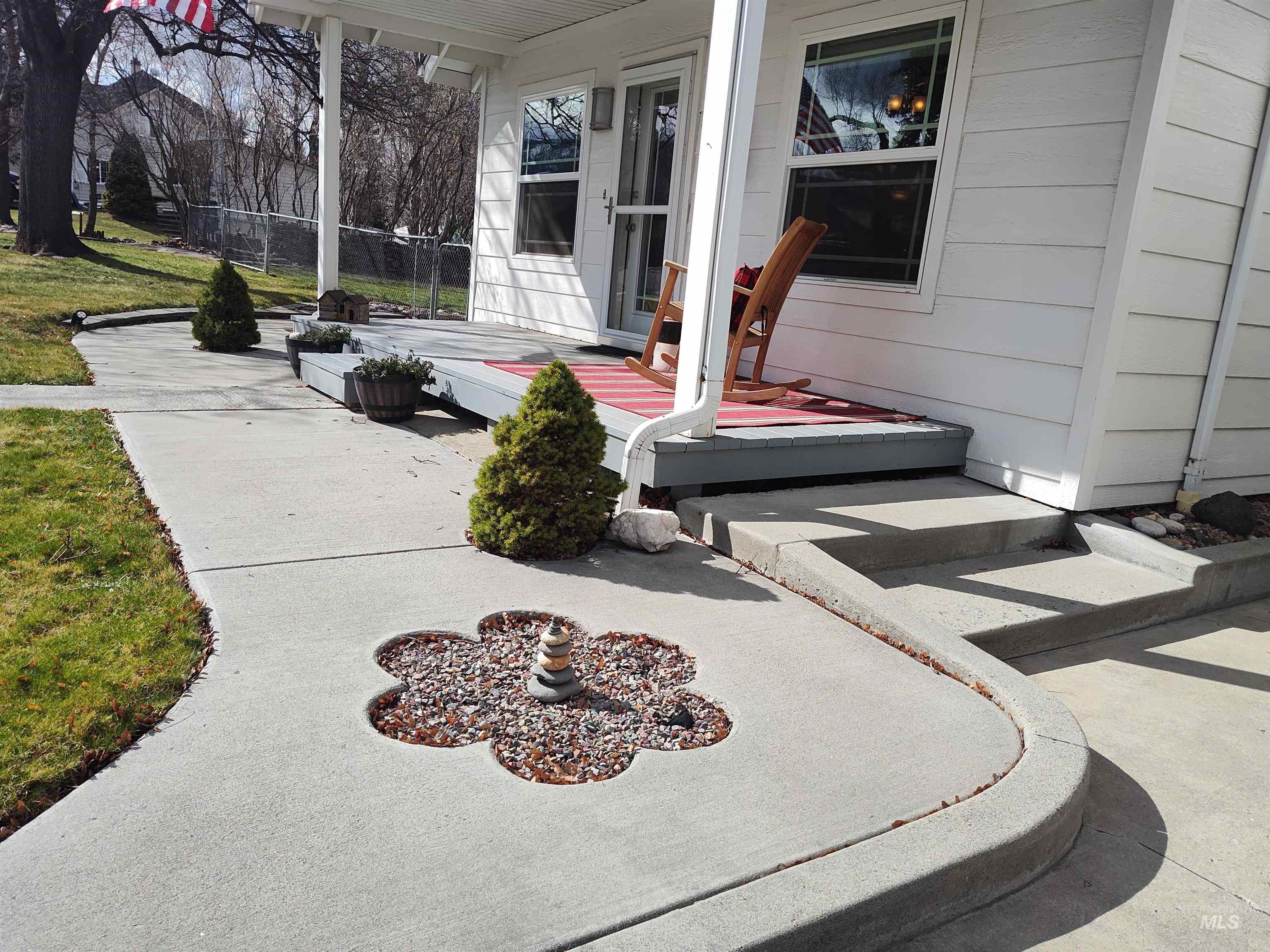 704 S Hall Street, Grangeville, Idaho 83530, 3 Bedrooms, 1.5 Bathrooms, Residential For Sale, Price $399,000,MLS 98977636