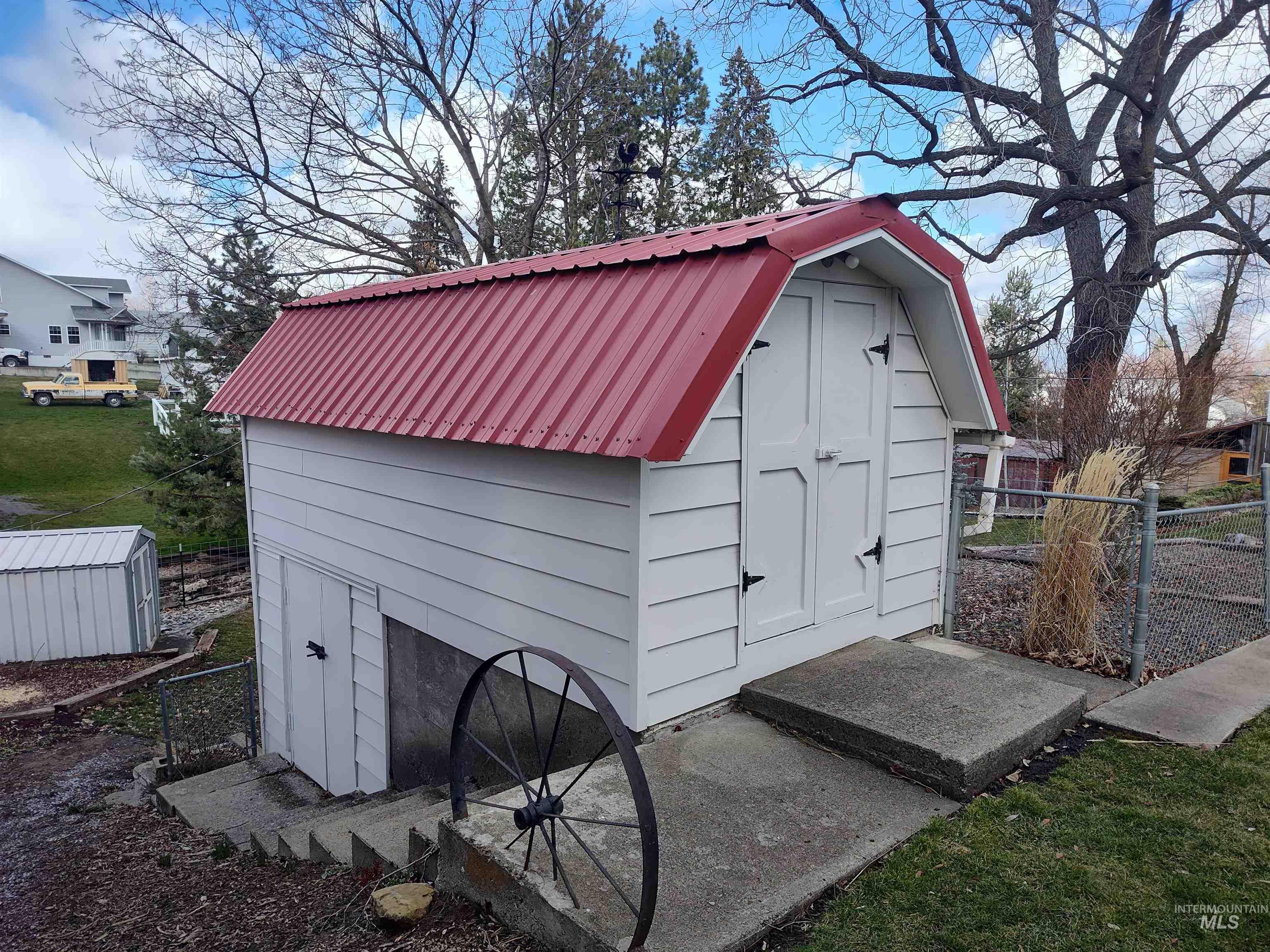 704 S Hall Street, Grangeville, Idaho 83530, 3 Bedrooms, 1.5 Bathrooms, Residential For Sale, Price $399,000,MLS 98977636