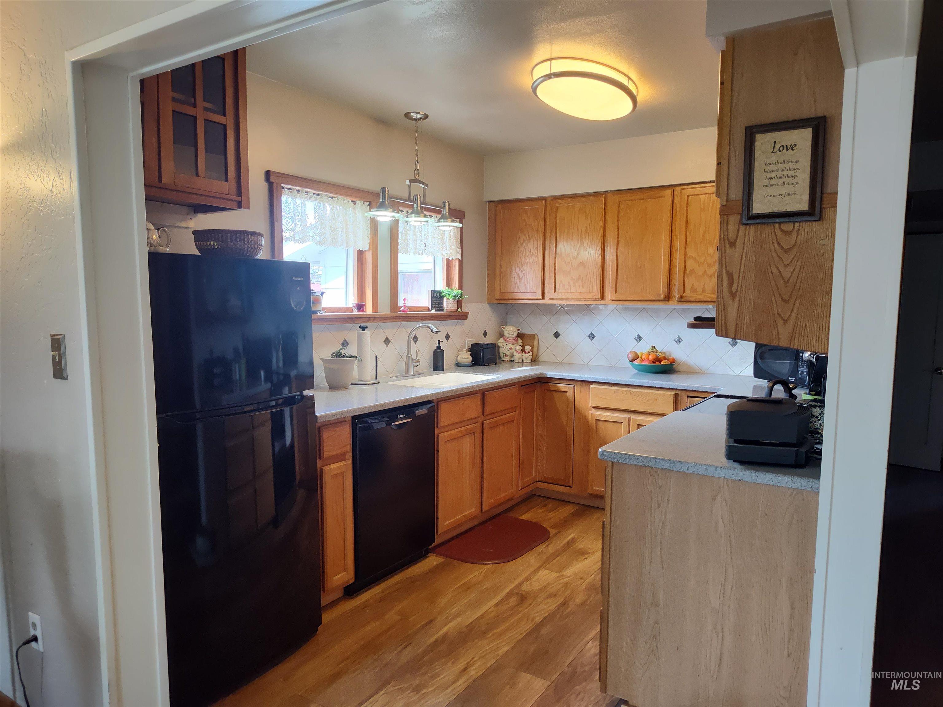 704 S Hall Street, Grangeville, Idaho 83530, 3 Bedrooms, 1.5 Bathrooms, Residential For Sale, Price $399,000,MLS 98977636