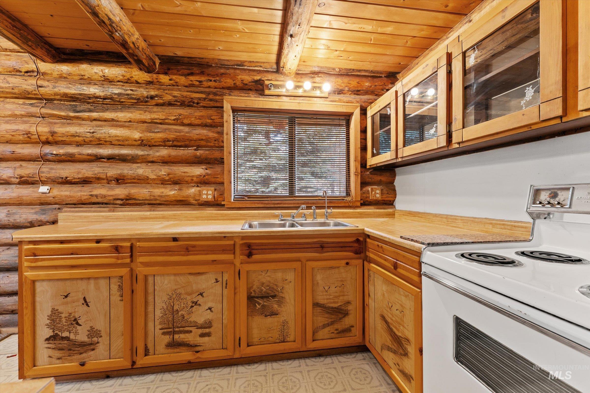 5 Scott Mountain Rd., Garden Valley, Idaho 83622, 2 Bedrooms, 1 Bathroom, Residential For Sale, Price $419,000,MLS 98977637