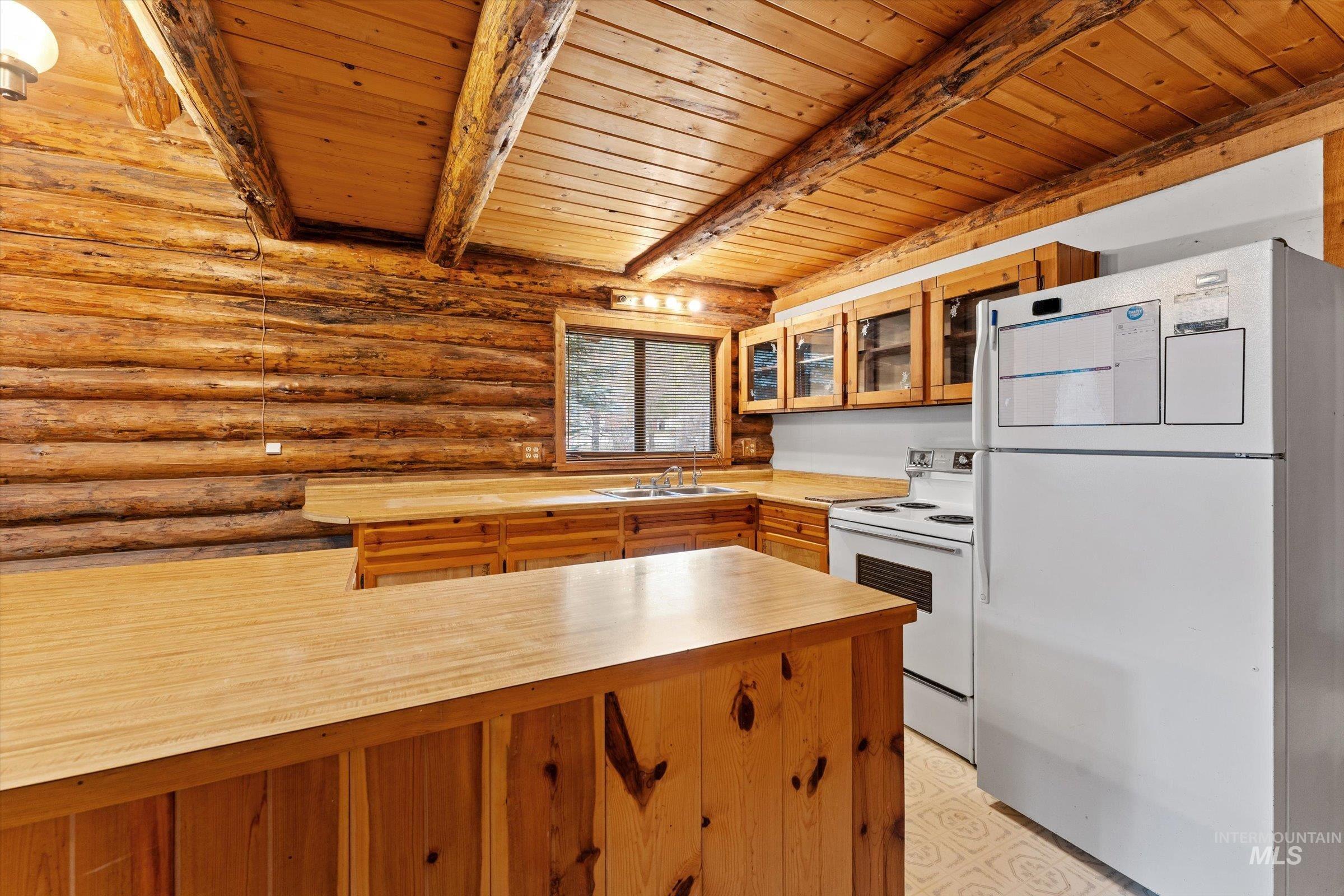 5 Scott Mountain Rd., Garden Valley, Idaho 83622, 2 Bedrooms, 1 Bathroom, Residential For Sale, Price $419,000,MLS 98977637