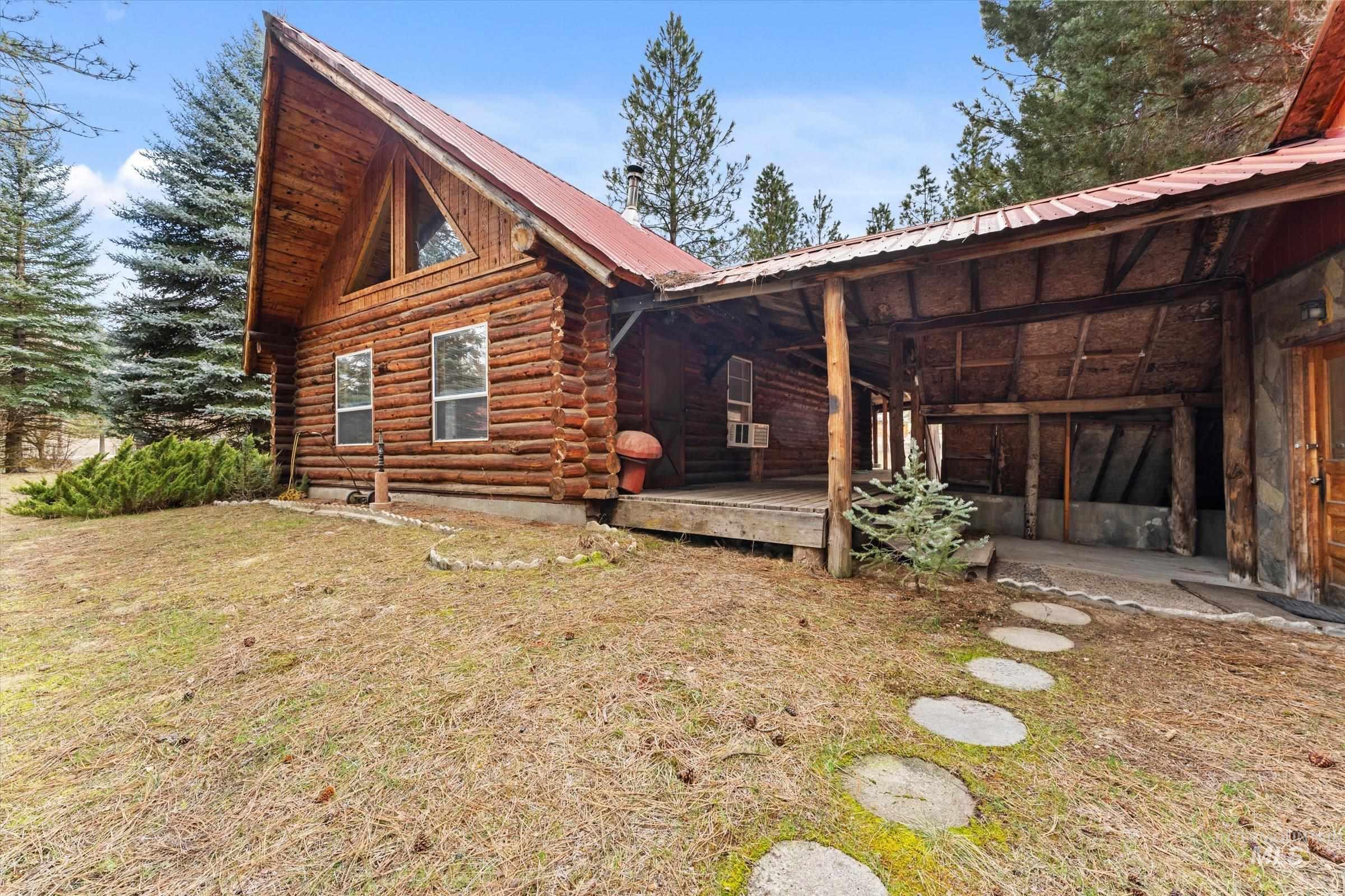 5 Scott Mountain Rd., Garden Valley, Idaho 83622, 2 Bedrooms, 1 Bathroom, Residential For Sale, Price $419,000,MLS 98977637