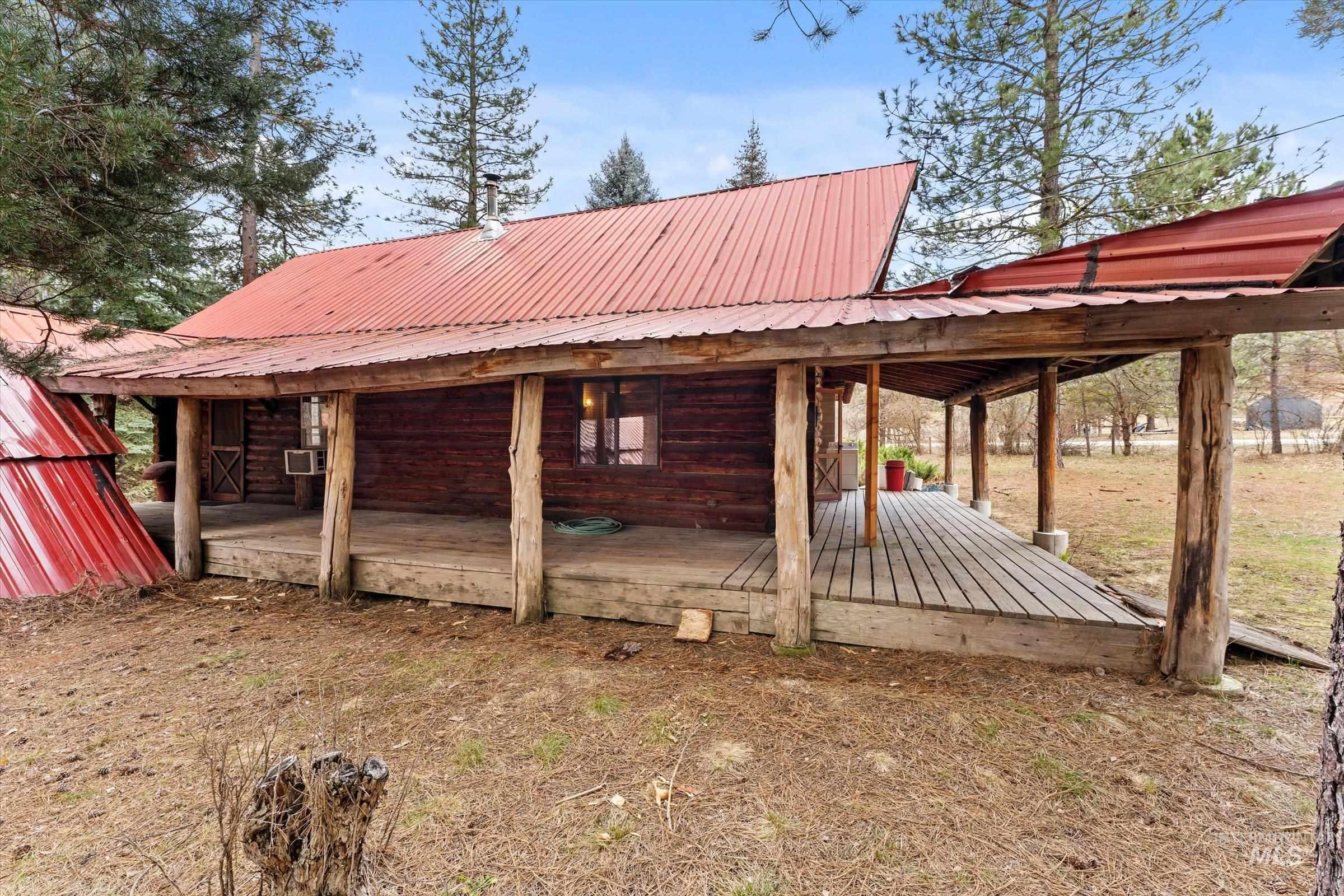 5 Scott Mountain Rd., Garden Valley, Idaho 83622, 2 Bedrooms, 1 Bathroom, Residential For Sale, Price $419,000,MLS 98977637
