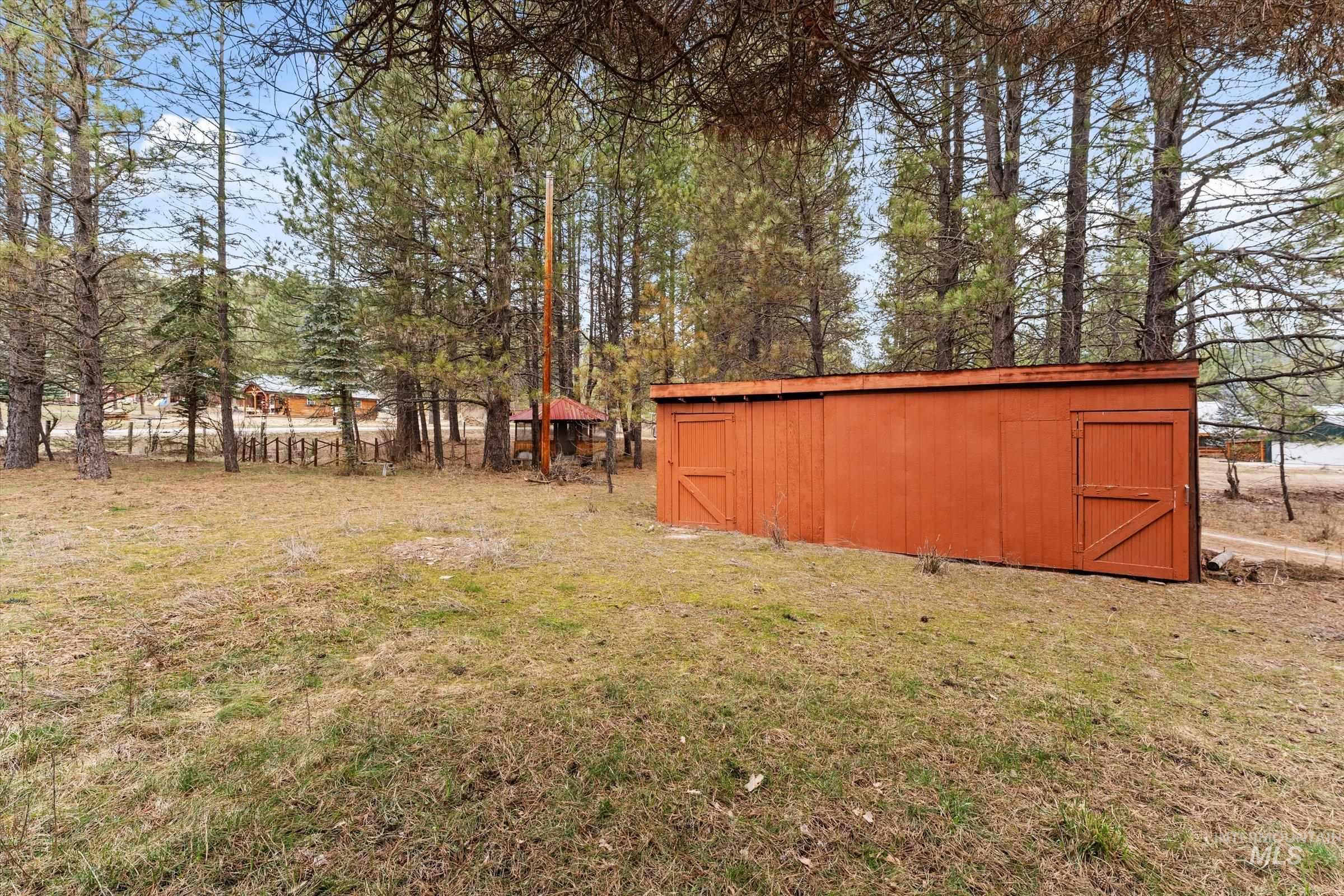 5 Scott Mountain Rd., Garden Valley, Idaho 83622, 2 Bedrooms, 1 Bathroom, Residential For Sale, Price $419,000,MLS 98977637