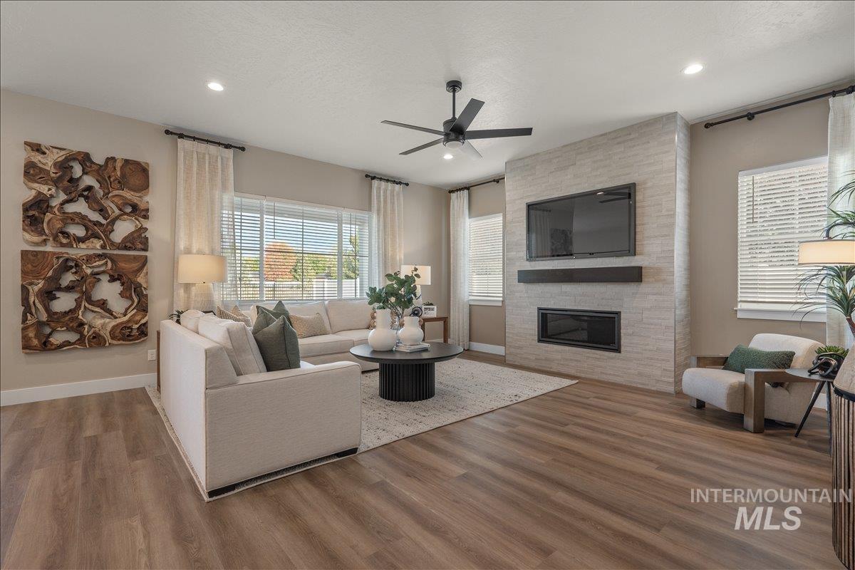 967 N Falling Water Way, Eagle, Idaho 83616, 4 Bedrooms, 3.5 Bathrooms, Residential For Sale, Price $874,990,MLS 98977640