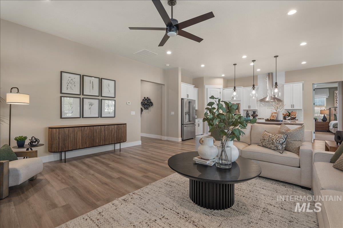 967 N Falling Water Way, Eagle, Idaho 83616, 4 Bedrooms, 3.5 Bathrooms, Residential For Sale, Price $874,990,MLS 98977640