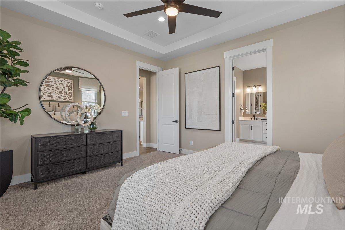 967 N Falling Water Way, Eagle, Idaho 83616, 4 Bedrooms, 3.5 Bathrooms, Residential For Sale, Price $874,990,MLS 98977640