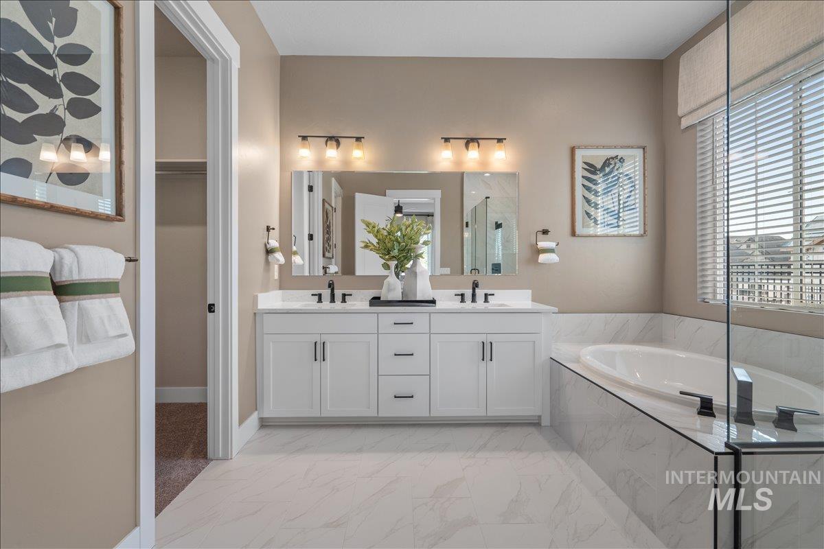 967 N Falling Water Way, Eagle, Idaho 83616, 4 Bedrooms, 3.5 Bathrooms, Residential For Sale, Price $874,990,MLS 98977640