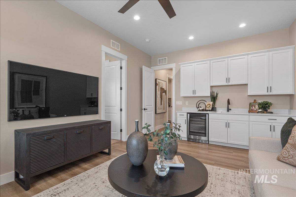 967 N Falling Water Way, Eagle, Idaho 83616, 4 Bedrooms, 3.5 Bathrooms, Residential For Sale, Price $874,990,MLS 98977640