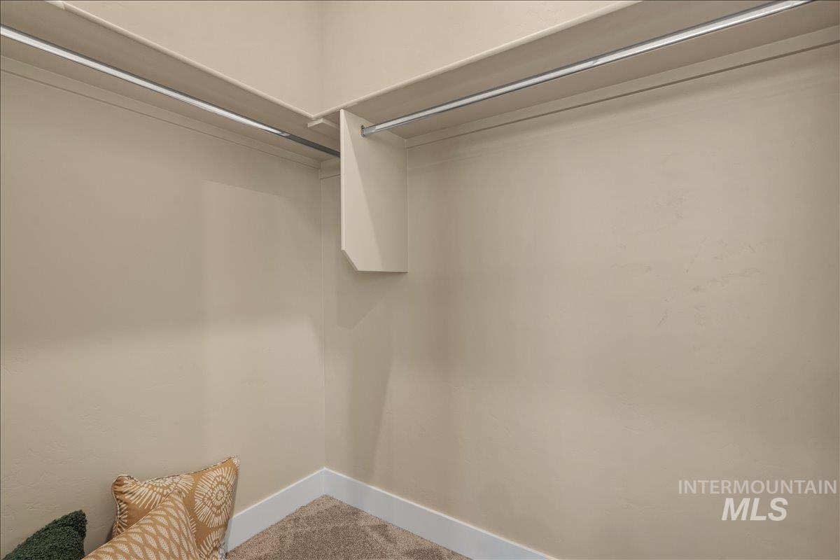 967 N Falling Water Way, Eagle, Idaho 83616, 4 Bedrooms, 3.5 Bathrooms, Residential For Sale, Price $874,990,MLS 98977640