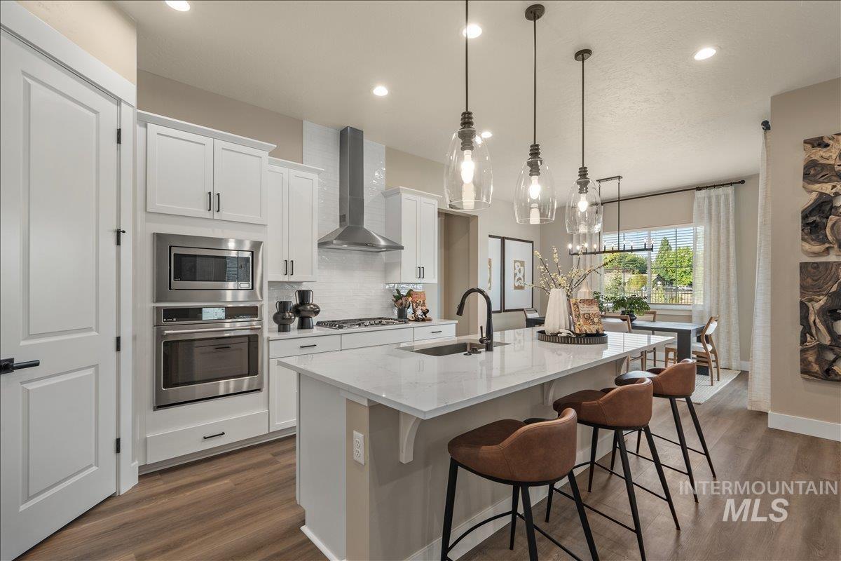 967 N Falling Water Way, Eagle, Idaho 83616, 4 Bedrooms, 3.5 Bathrooms, Residential For Sale, Price $874,990,MLS 98977640