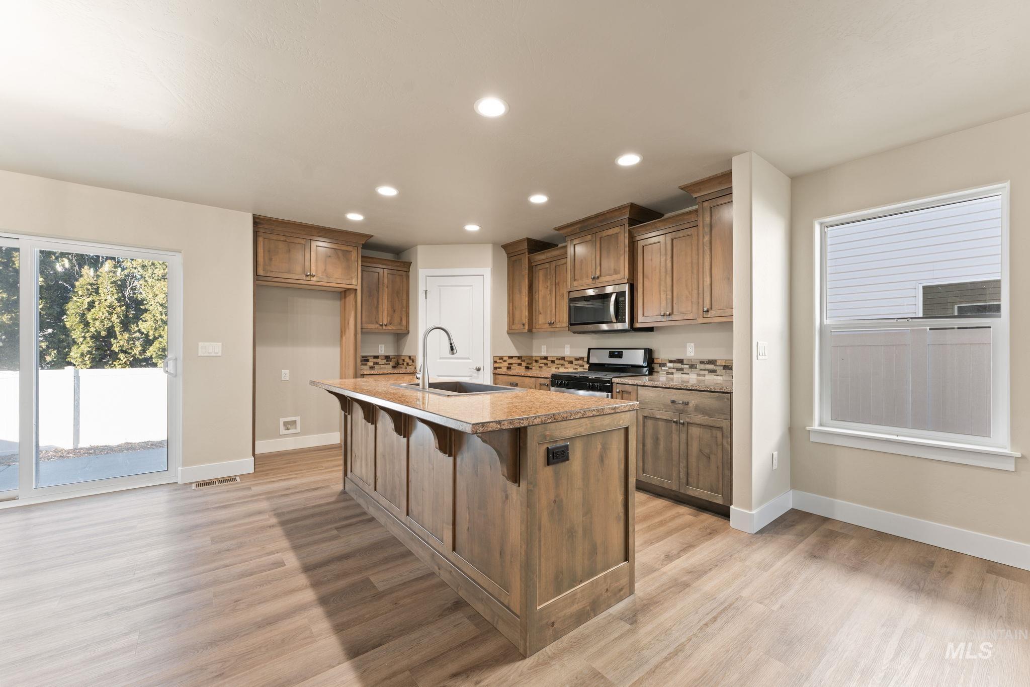 816 Jack Ave, Jerome, Idaho 83338, 4 Bedrooms, 2.5 Bathrooms, Residential For Sale, Price $380,000,MLS 98977641