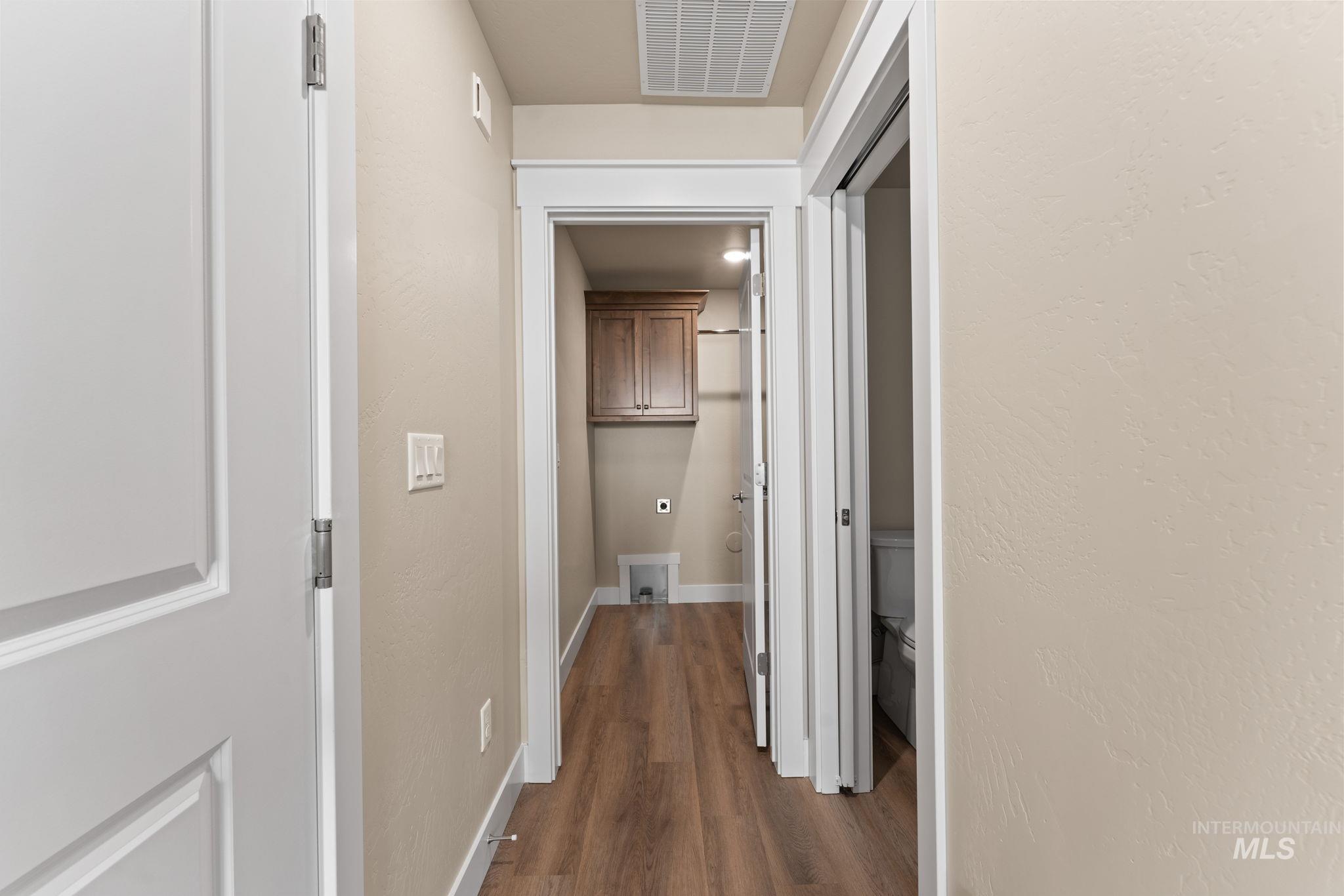 816 Jack Ave, Jerome, Idaho 83338, 4 Bedrooms, 2.5 Bathrooms, Residential For Sale, Price $380,000,MLS 98977641