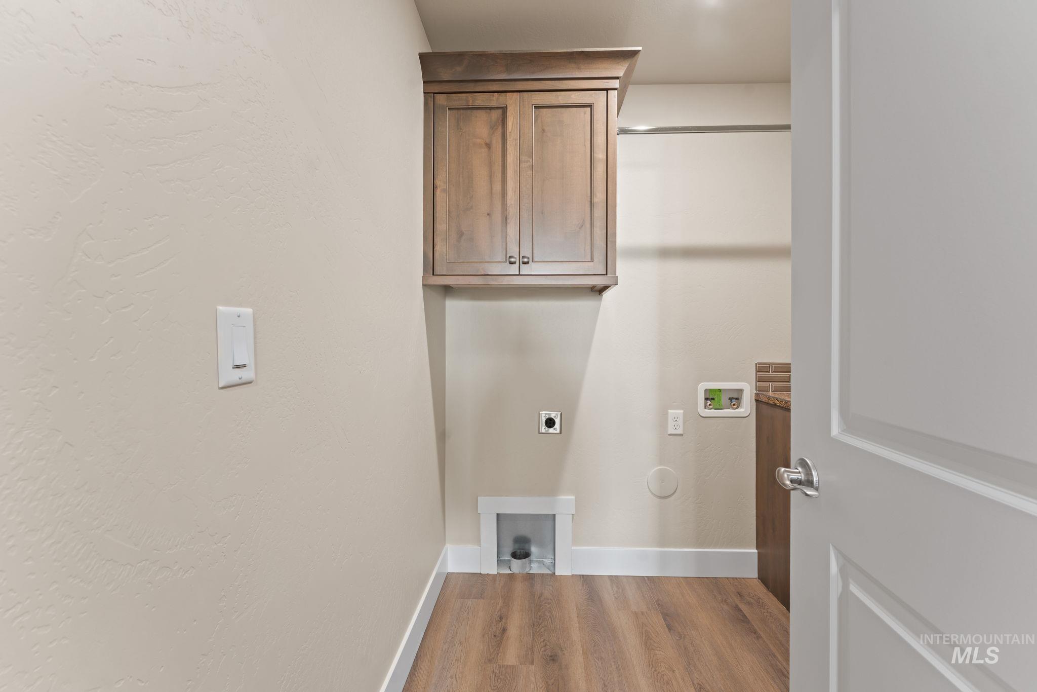 816 Jack Ave, Jerome, Idaho 83338, 4 Bedrooms, 2.5 Bathrooms, Residential For Sale, Price $380,000,MLS 98977641