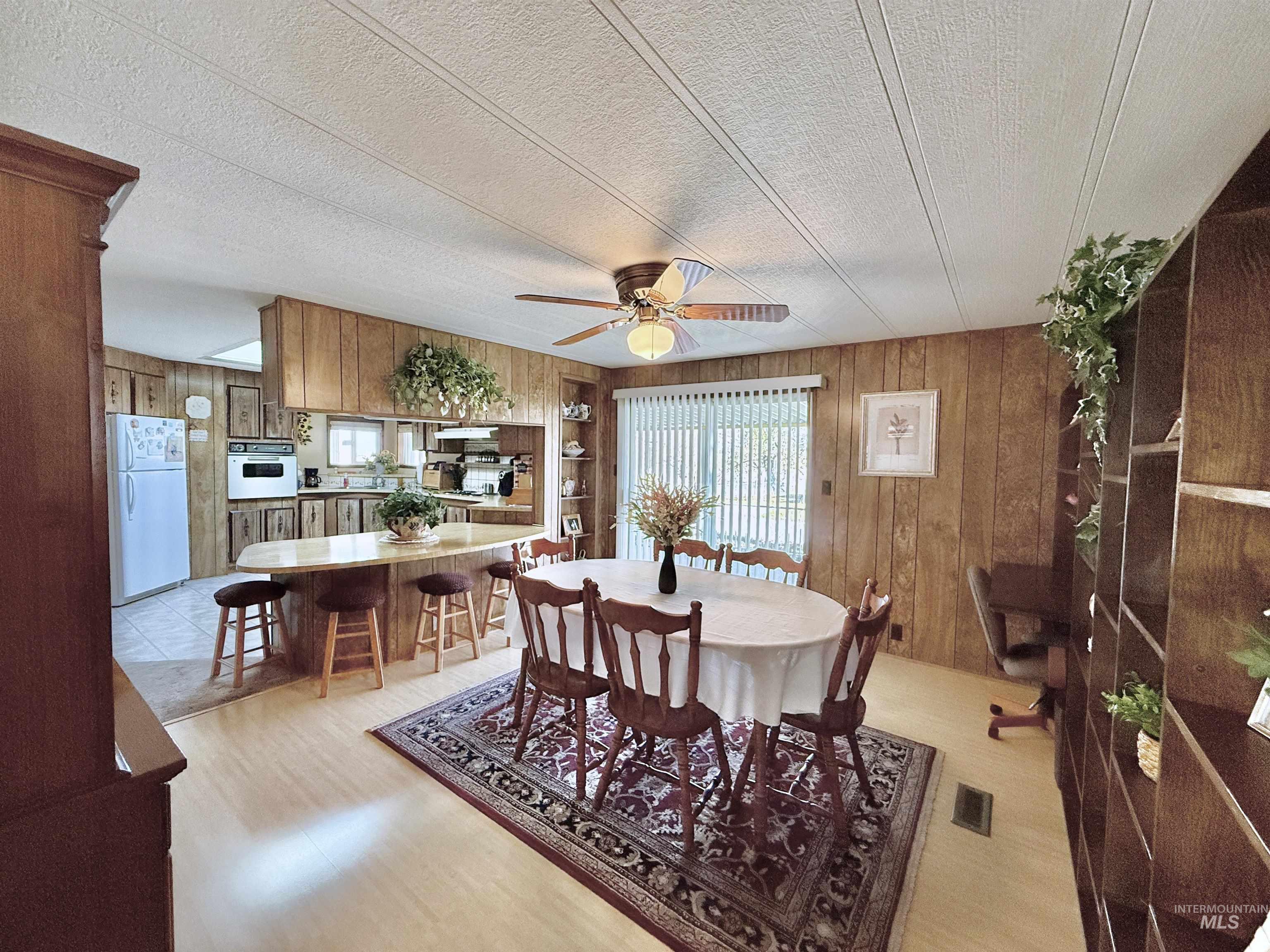 842 W Midway, Filer, Idaho 83328, 3 Bedrooms, 2 Bathrooms, Residential For Sale, Price $135,000,MLS 98977643