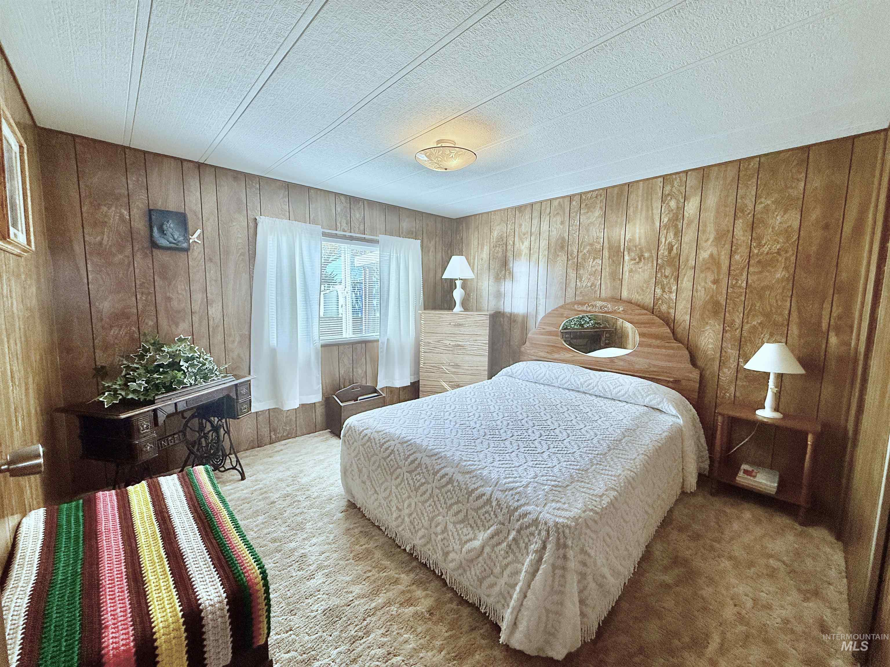 842 W Midway, Filer, Idaho 83328, 3 Bedrooms, 2 Bathrooms, Residential For Sale, Price $135,000,MLS 98977643