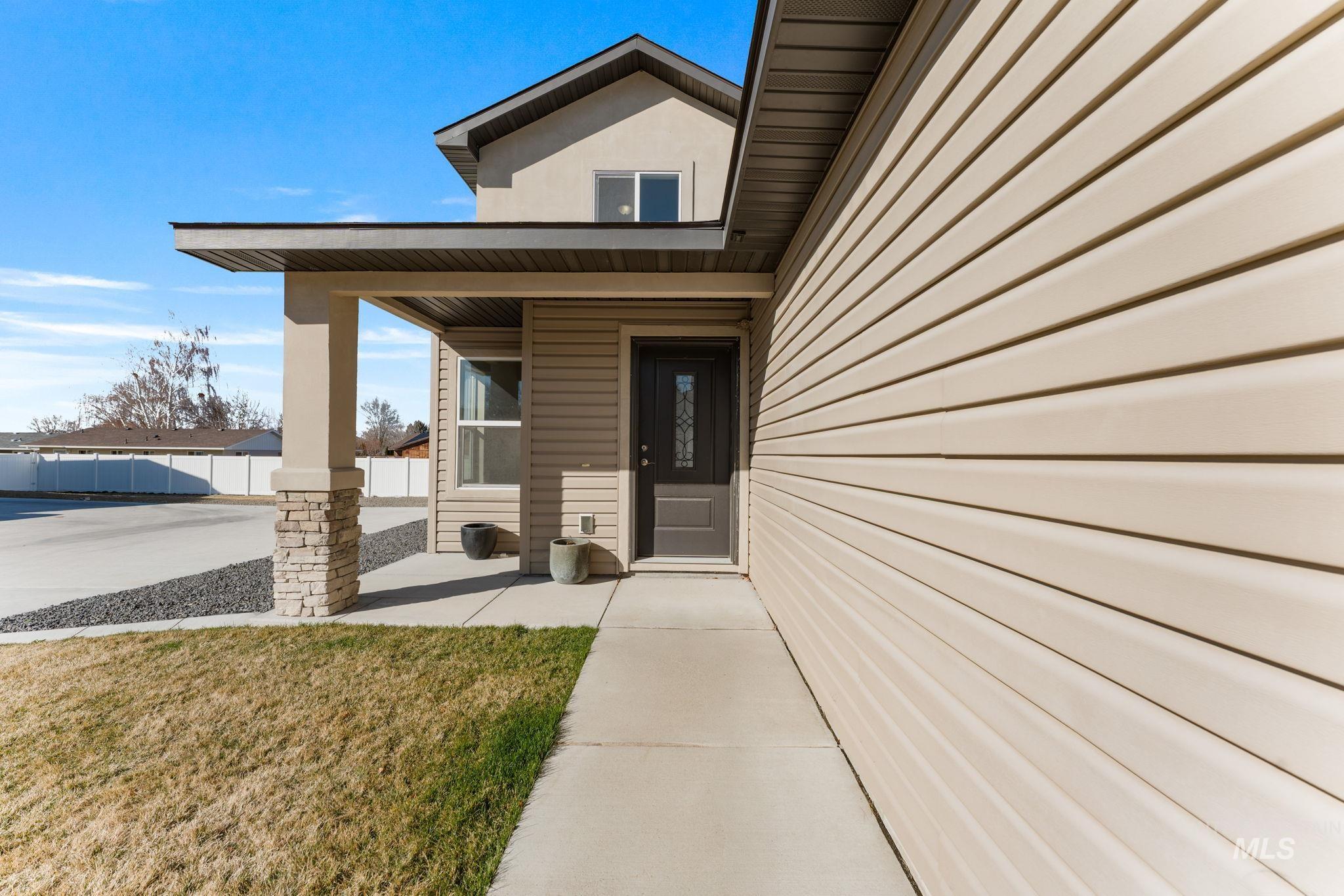 812 Jack Ave, Jerome, Idaho 83338, 4 Bedrooms, 2.5 Bathrooms, Residential For Sale, Price $380,000,MLS 98977644