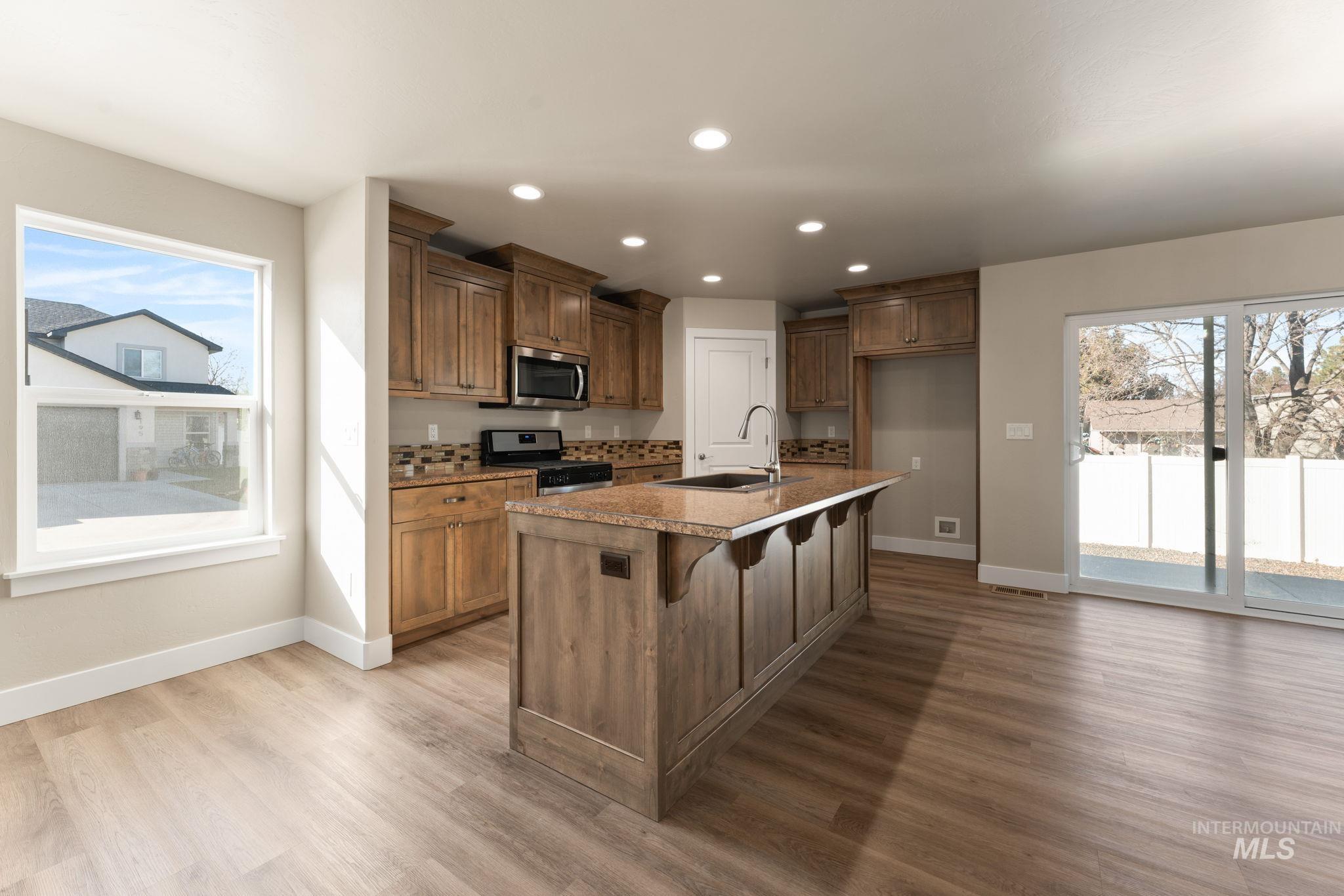 812 Jack Ave, Jerome, Idaho 83338, 4 Bedrooms, 2.5 Bathrooms, Residential For Sale, Price $380,000,MLS 98977644