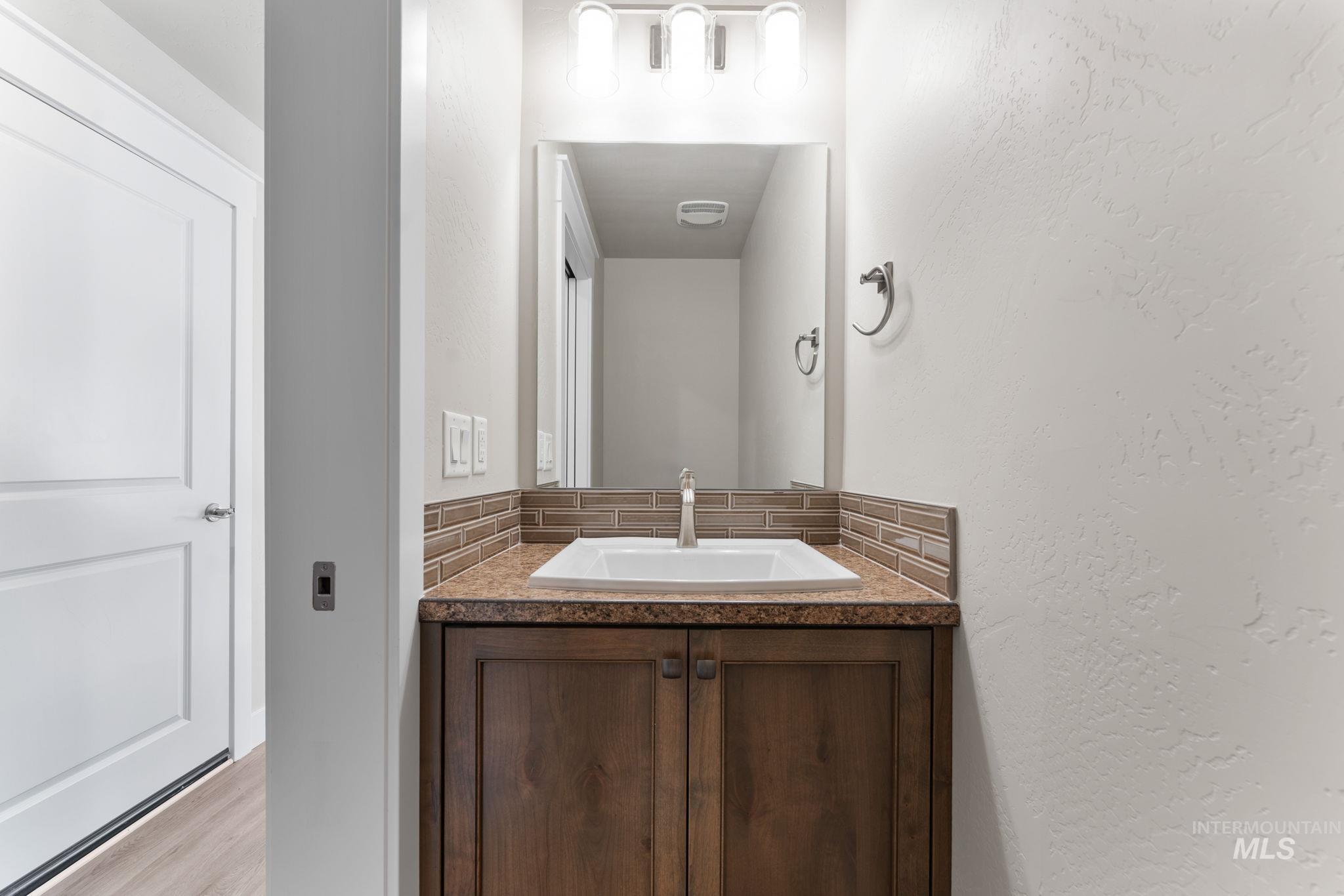 812 Jack Ave, Jerome, Idaho 83338, 4 Bedrooms, 2.5 Bathrooms, Residential For Sale, Price $380,000,MLS 98977644