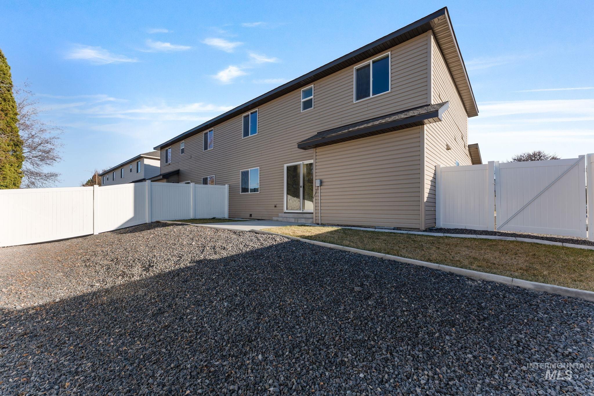 812 Jack Ave, Jerome, Idaho 83338, 4 Bedrooms, 2.5 Bathrooms, Residential For Sale, Price $380,000,MLS 98977644