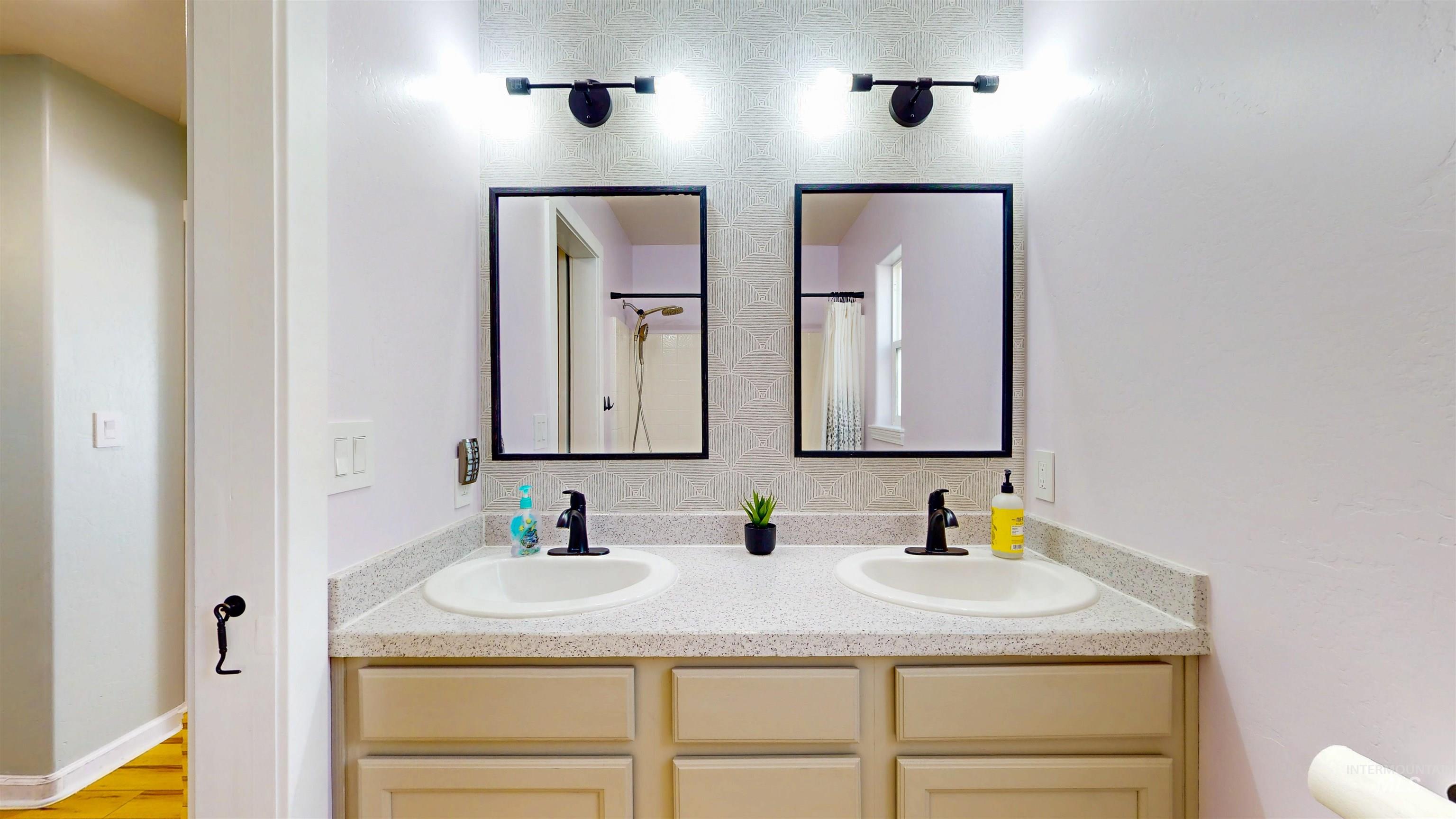 245 Yellow Rose Ave, Twin Falls, Idaho 83301, 4 Bedrooms, 3 Bathrooms, Residential For Sale, Price $349,900,MLS 98977651