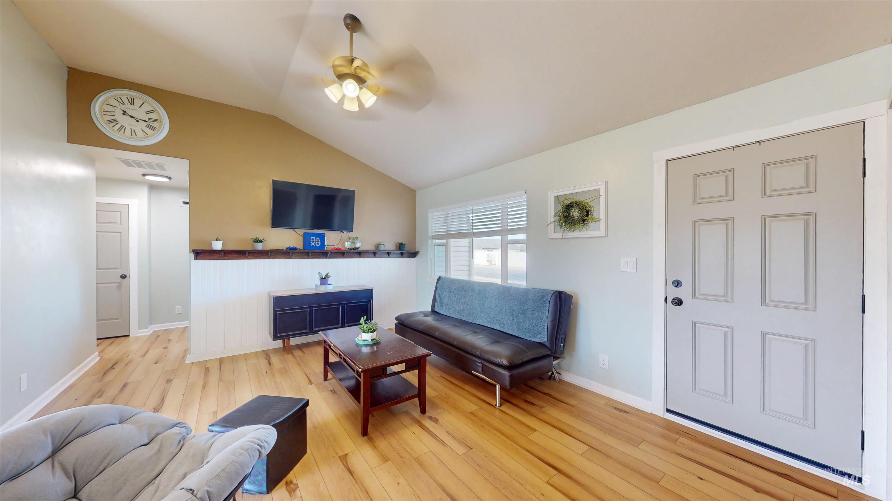 245 Yellow Rose Ave, Twin Falls, Idaho 83301, 4 Bedrooms, 3 Bathrooms, Residential For Sale, Price $349,900,MLS 98977651