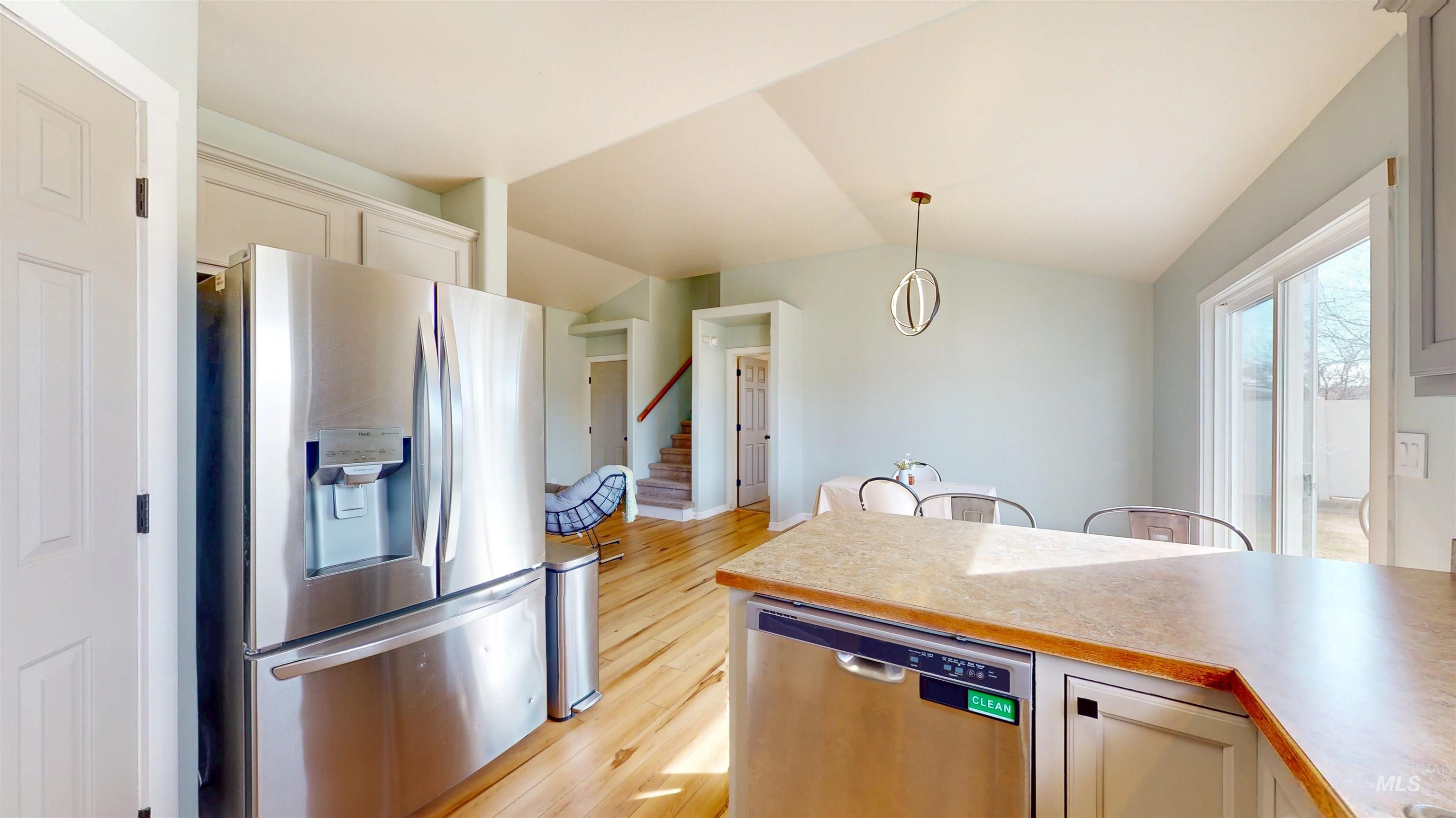 245 Yellow Rose Ave, Twin Falls, Idaho 83301, 4 Bedrooms, 3 Bathrooms, Residential For Sale, Price $349,900,MLS 98977651