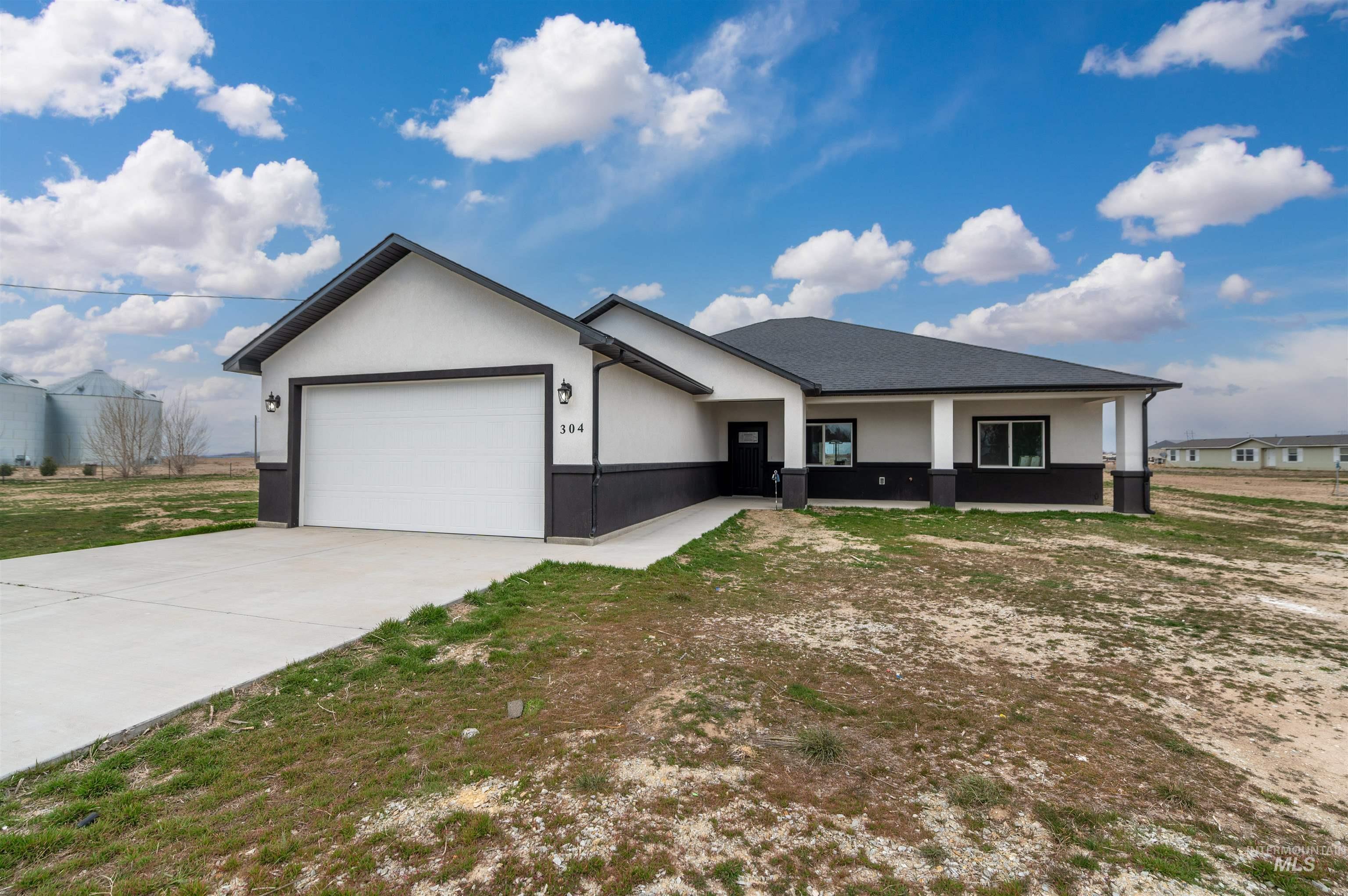 304 Shillington Court, Minidoka, Idaho 83343, 4 Bedrooms, 2 Bathrooms, Residential For Sale, Price $510,000,MLS 98977654