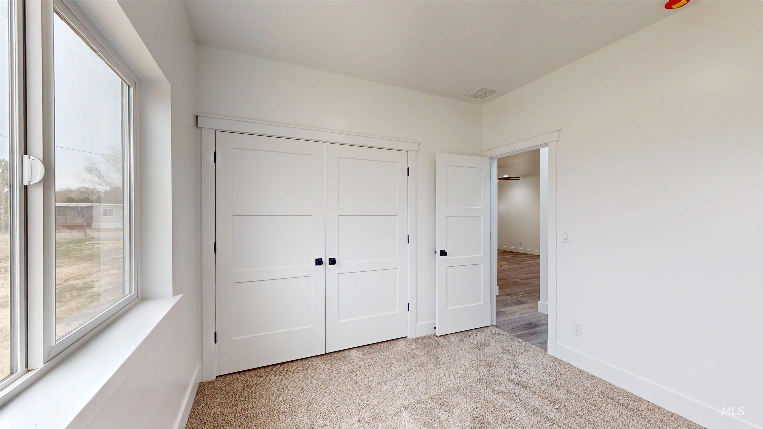 304 Shillington Court, Minidoka, Idaho 83343, 4 Bedrooms, 2 Bathrooms, Residential For Sale, Price $510,000,MLS 98977654