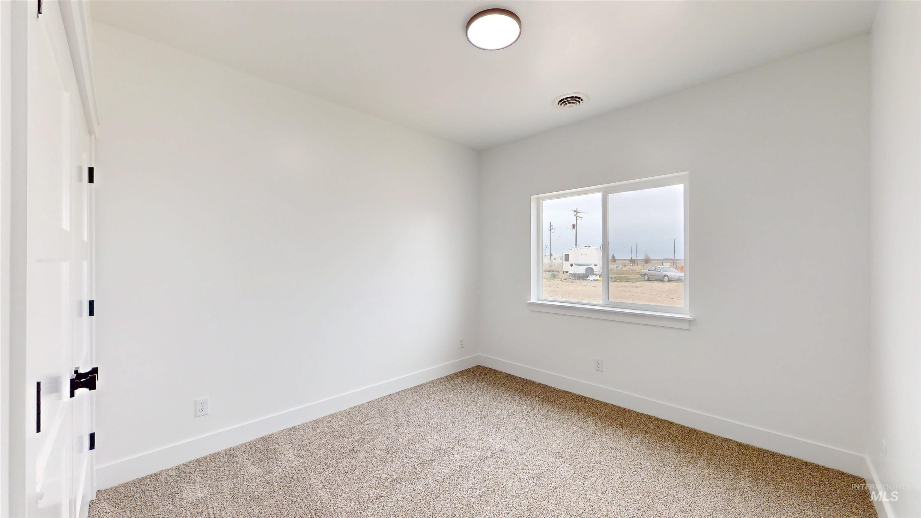 304 Shillington Court, Minidoka, Idaho 83343, 4 Bedrooms, 2 Bathrooms, Residential For Sale, Price $510,000,MLS 98977654