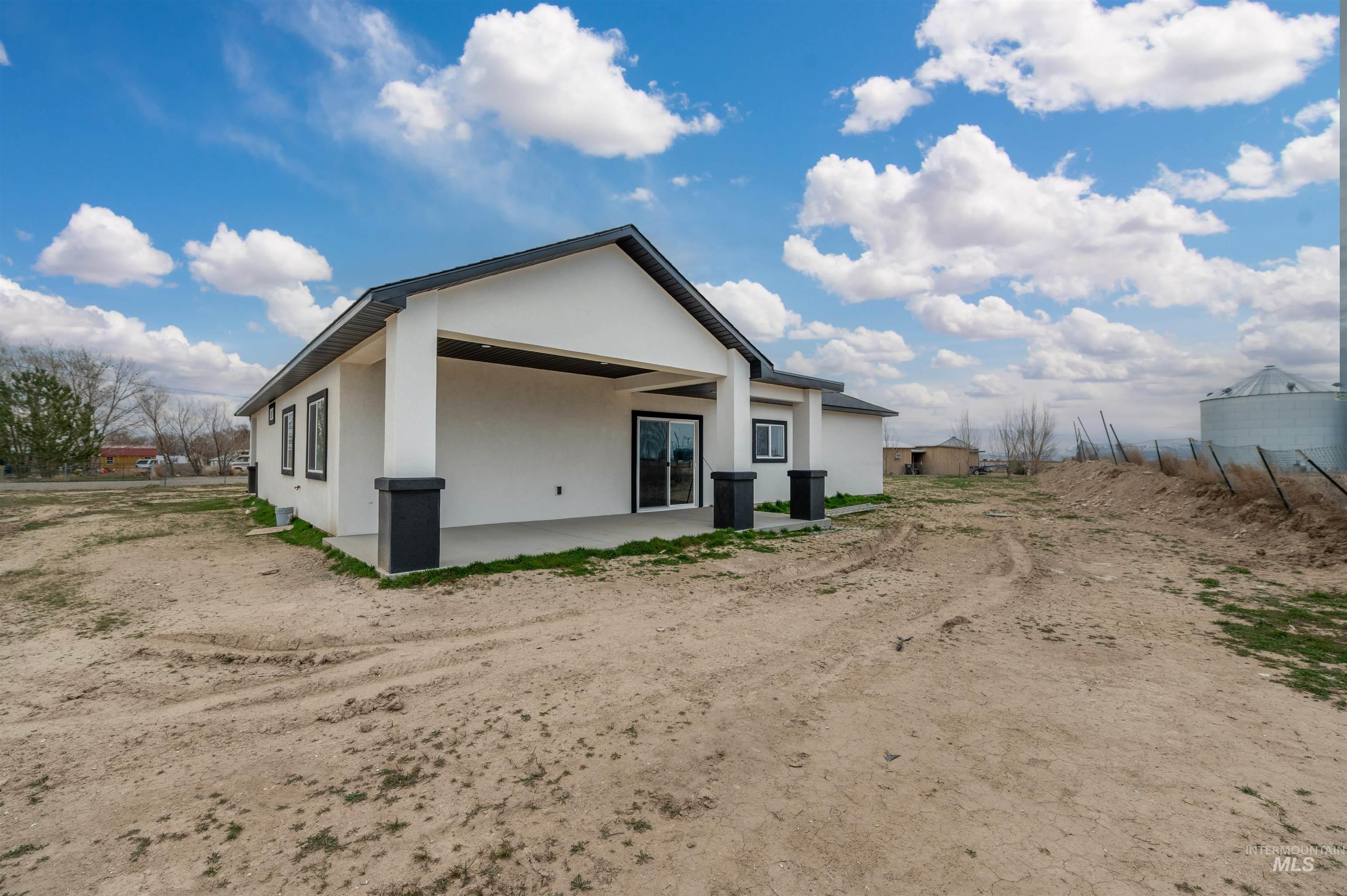 304 Shillington Court, Minidoka, Idaho 83343, 4 Bedrooms, 2 Bathrooms, Residential For Sale, Price $499,900,MLS 98977654