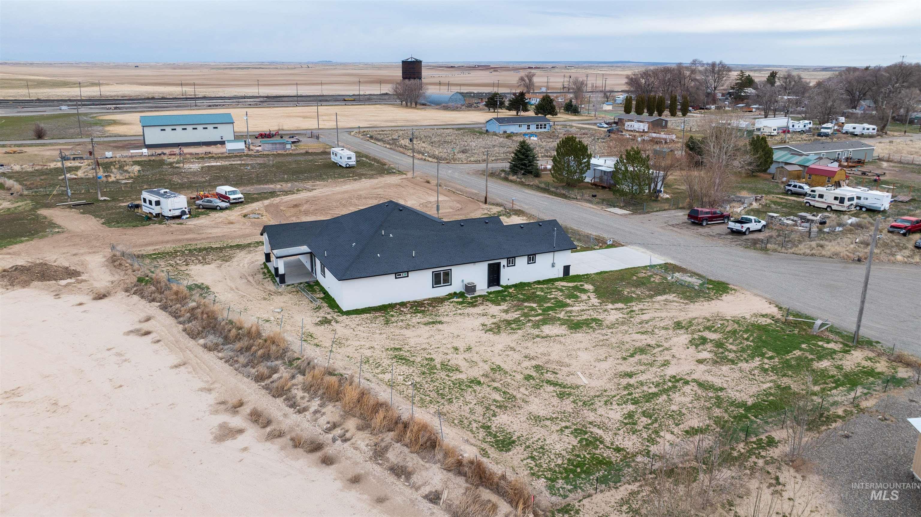 304 Shillington Court, Minidoka, Idaho 83343, 4 Bedrooms, 2 Bathrooms, Residential For Sale, Price $499,900,MLS 98977654
