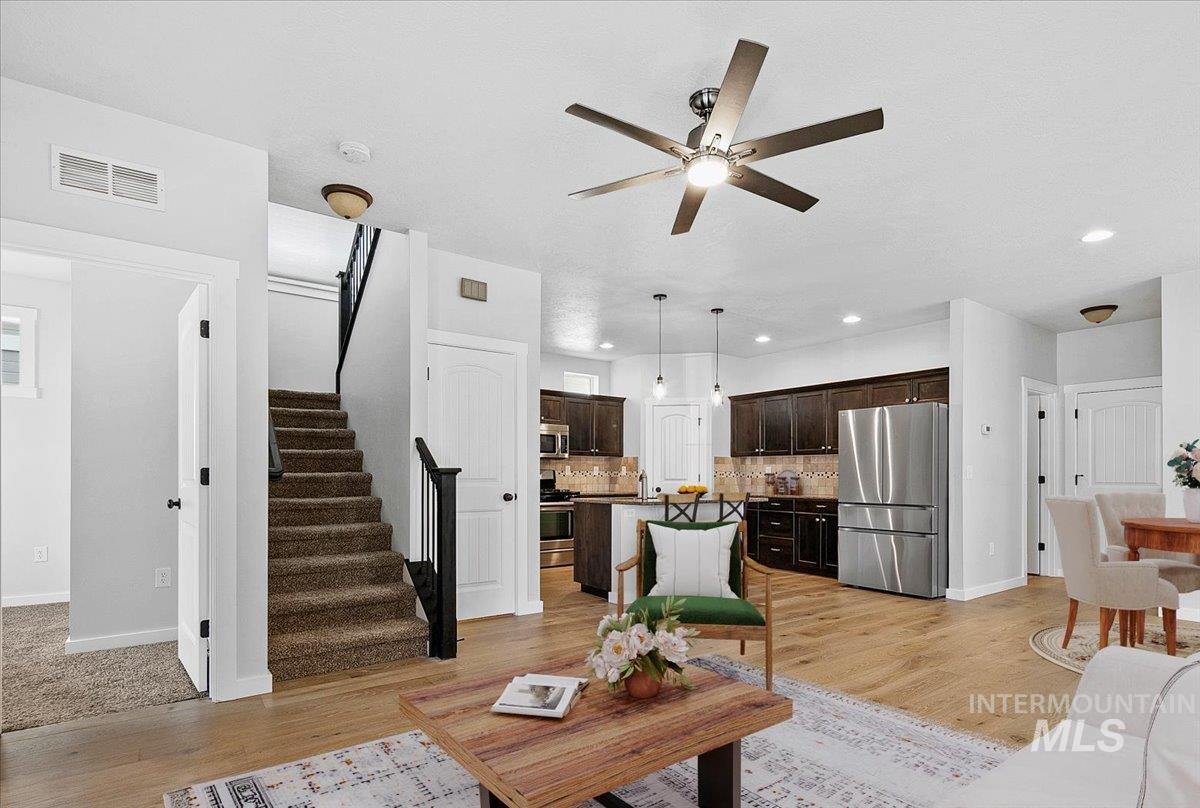 4494 S Axiom, Boise, Idaho 83716, 3 Bedrooms, 2.5 Bathrooms, Residential For Sale, Price $518,500,MLS 98977655