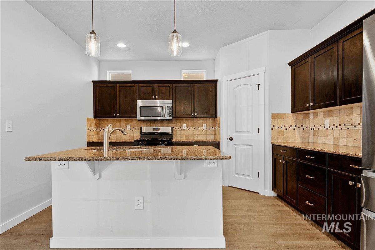 4494 S Axiom, Boise, Idaho 83716, 3 Bedrooms, 2.5 Bathrooms, Residential For Sale, Price $518,500,MLS 98977655