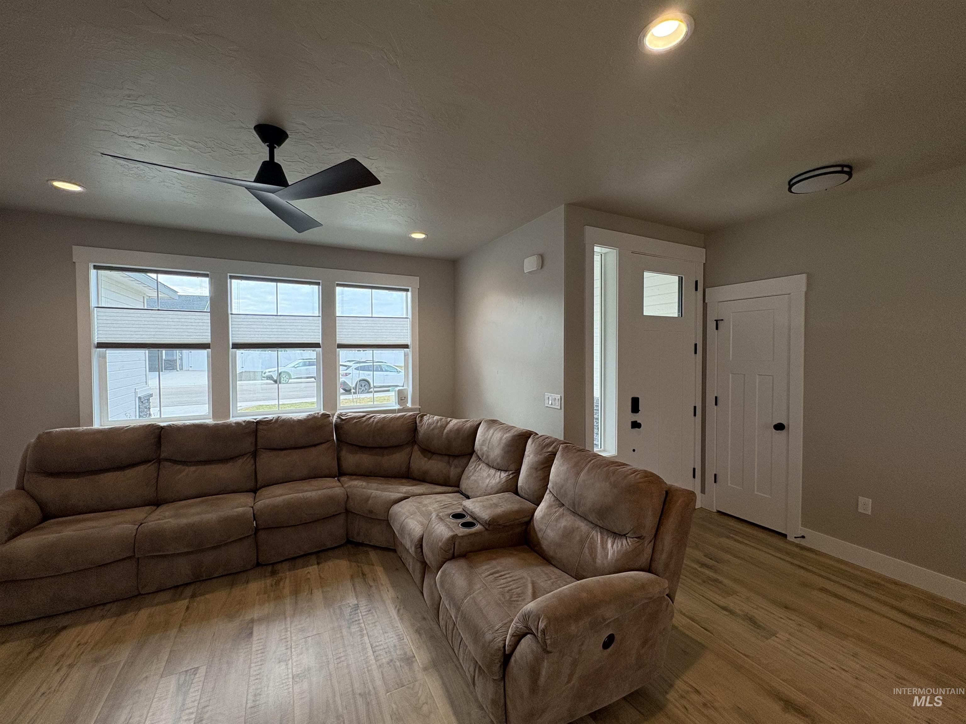 2184 Austin Way, Fruitland, Idaho 83619, 3 Bedrooms, 2 Bathrooms, Residential For Sale, Price $420,000,MLS 98977656