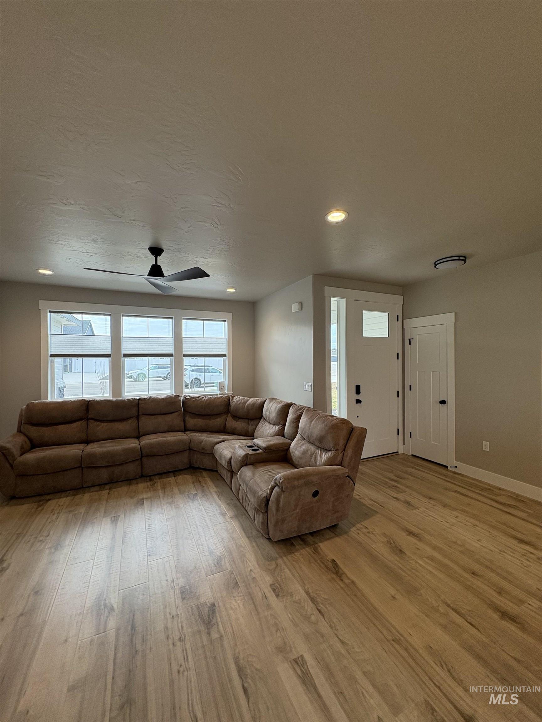 2184 Austin Way, Fruitland, Idaho 83619, 3 Bedrooms, 2 Bathrooms, Residential For Sale, Price $420,000,MLS 98977656