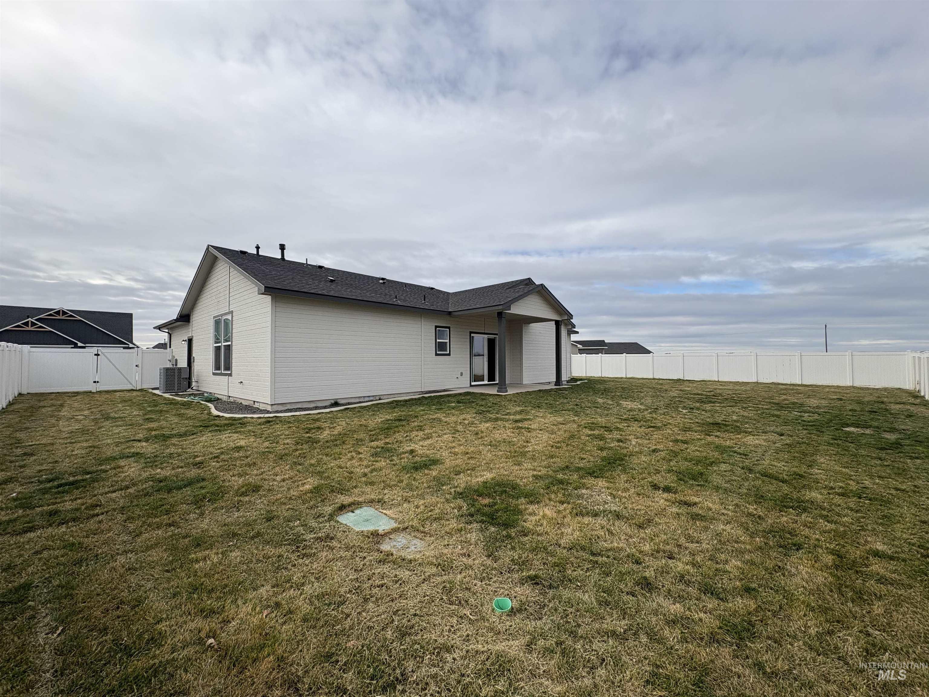 2184 Austin Way, Fruitland, Idaho 83619, 3 Bedrooms, 2 Bathrooms, Residential For Sale, Price $420,000,MLS 98977656