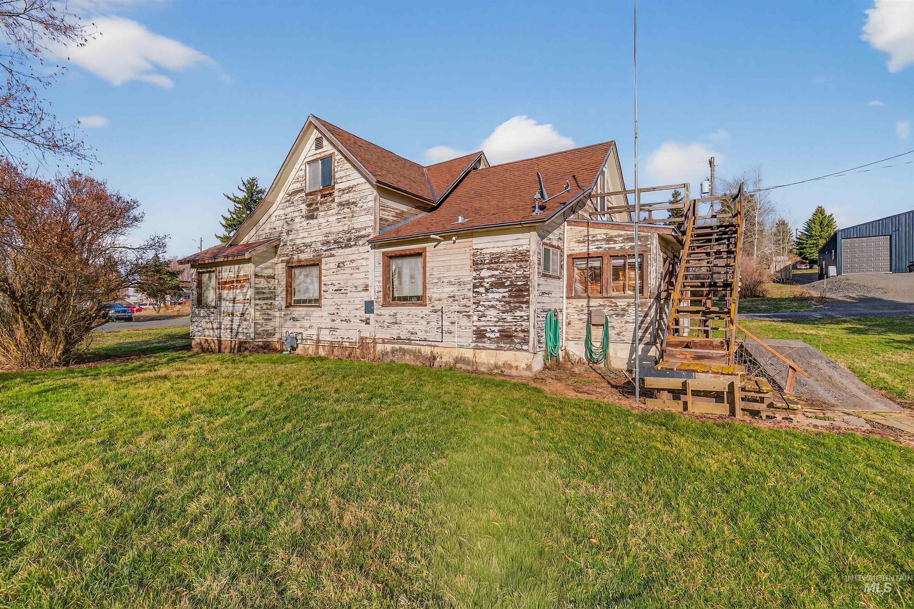 204 E Church Street, Uniontown, Washington 99179, 6 Bedrooms, Business/Commercial For Sale, Price $399,900,MLS 98977657