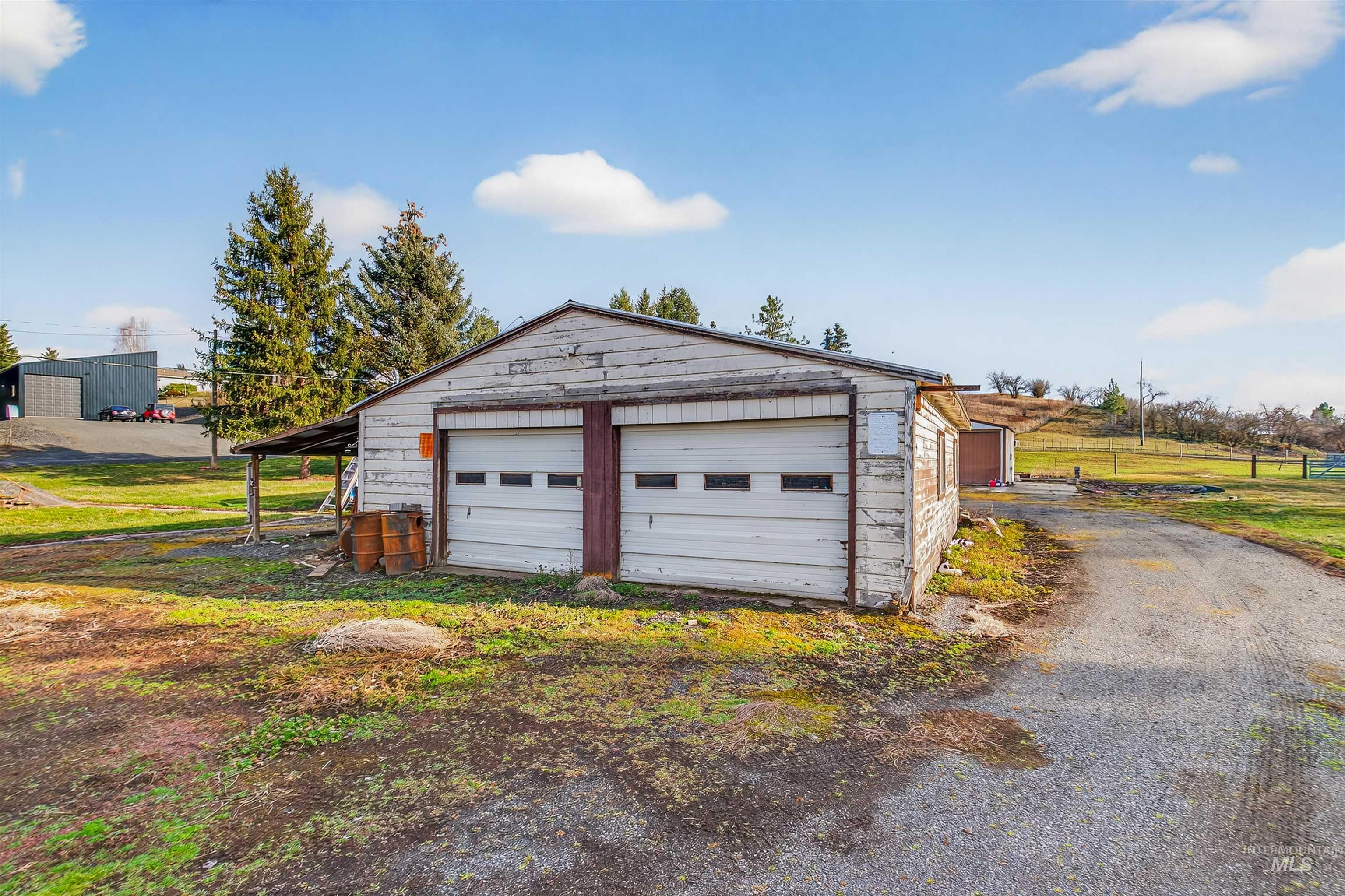 204 E Church Street, Uniontown, Washington 99179, 6 Bedrooms, Business/Commercial For Sale, Price $399,900,MLS 98977657