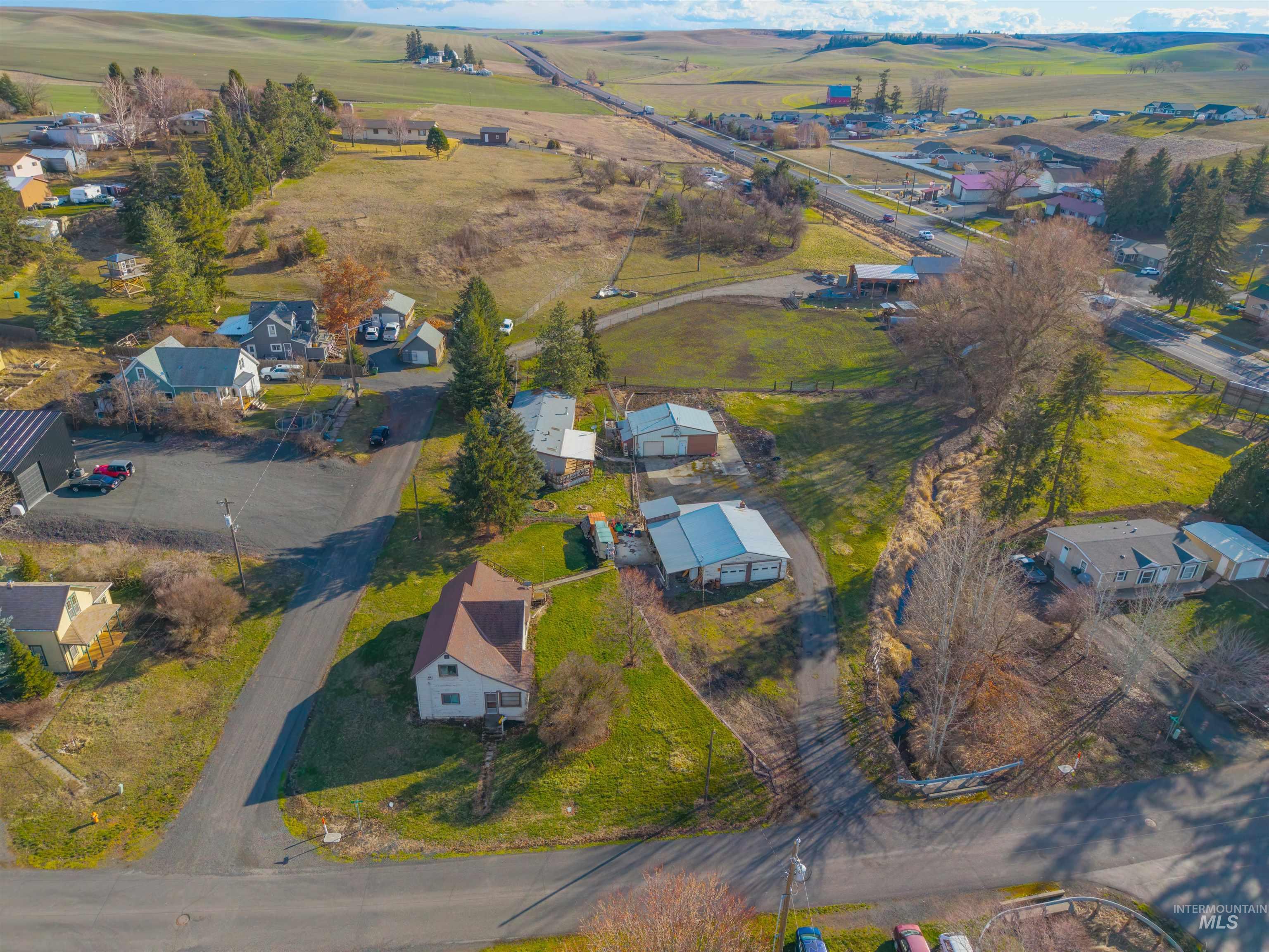 204 E Church Street, Uniontown, Washington 99179, 6 Bedrooms, Business/Commercial For Sale, Price $399,900,MLS 98977657