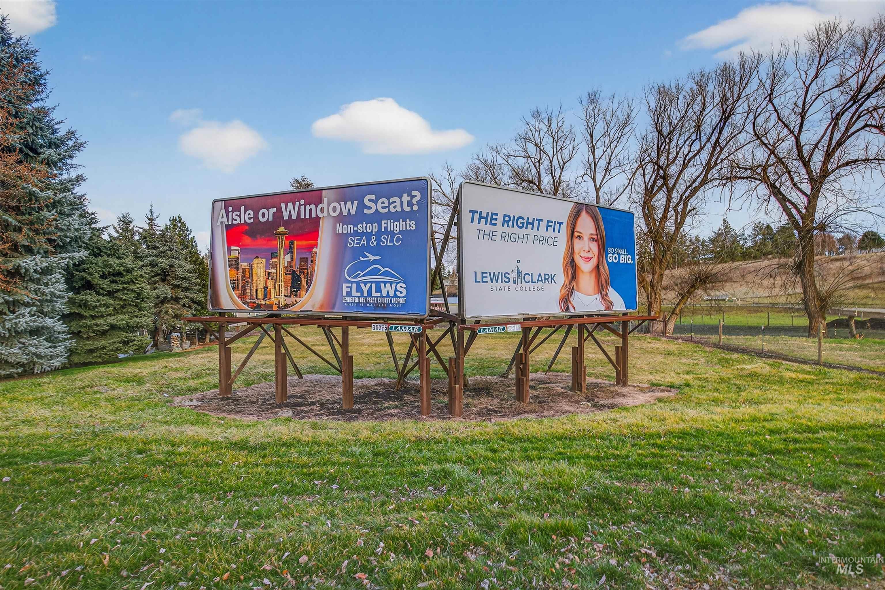 204 E Church Street, Uniontown, Washington 99179, 6 Bedrooms, Business/Commercial For Sale, Price $399,900,MLS 98977657