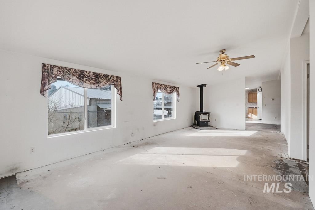 204 E Church Street, Uniontown, Washington 99179, 6 Bedrooms, Business/Commercial For Sale, Price $399,900,MLS 98977657