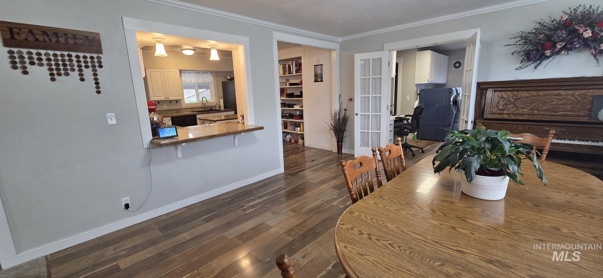 1269 Main Street, Pomeroy, Washington 99347, 5 Bedrooms, 3 Bathrooms, Residential For Sale, Price $389,000,MLS 98977659