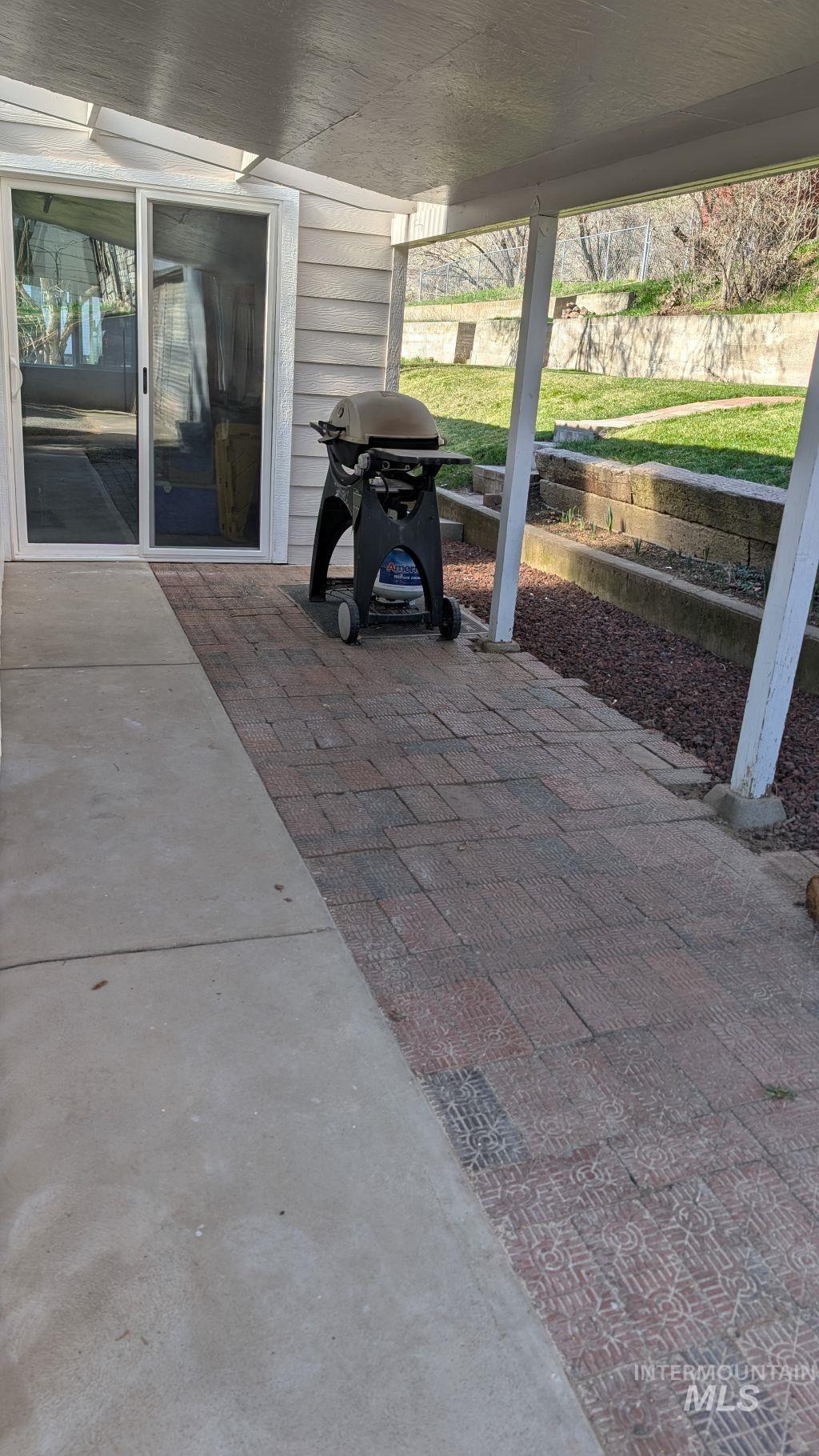 1269 Main Street, Pomeroy, Washington 99347, 5 Bedrooms, 3 Bathrooms, Residential For Sale, Price $389,000,MLS 98977659