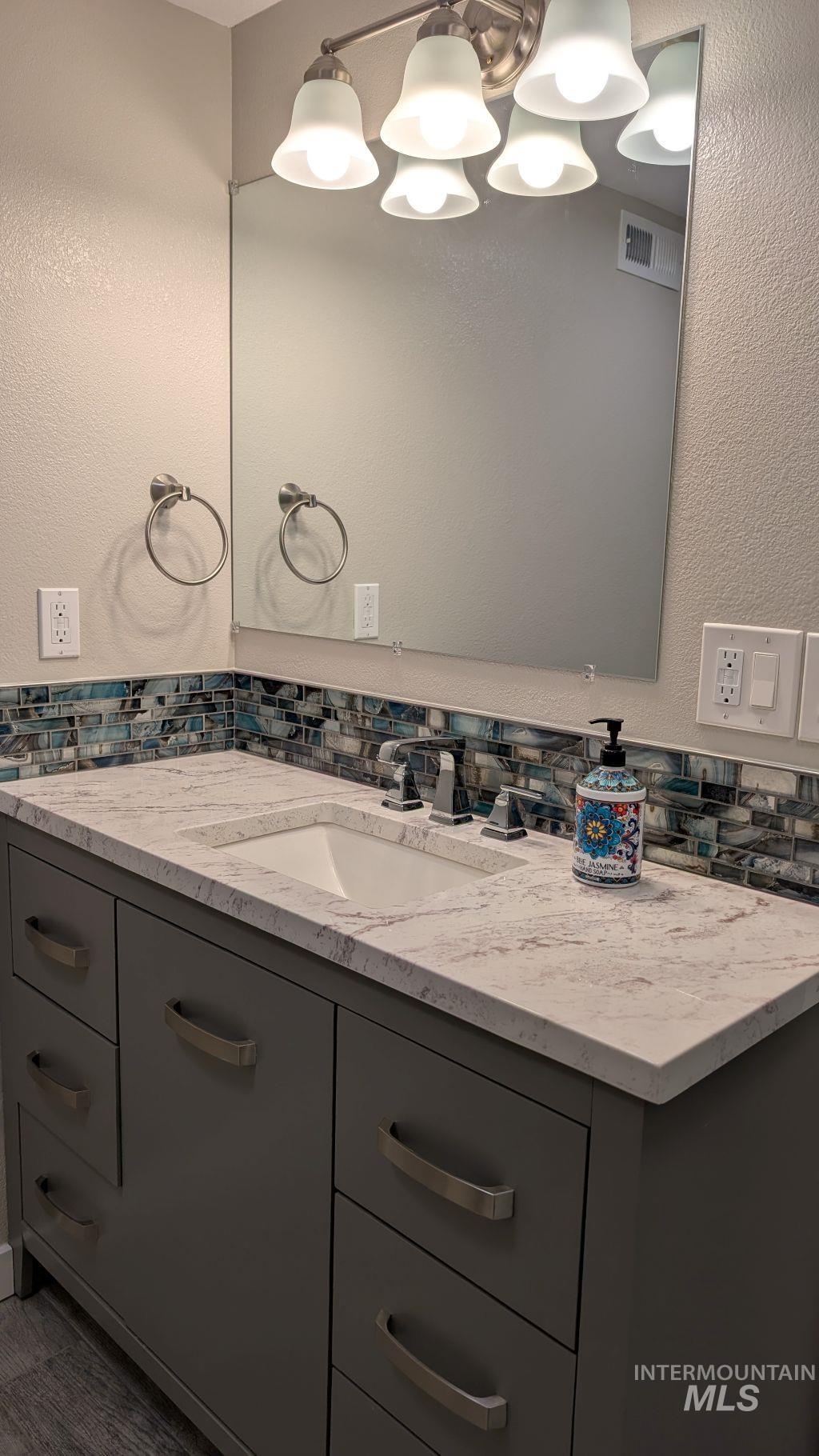 1269 Main Street, Pomeroy, Washington 99347, 5 Bedrooms, 3 Bathrooms, Residential For Sale, Price $389,000,MLS 98977659