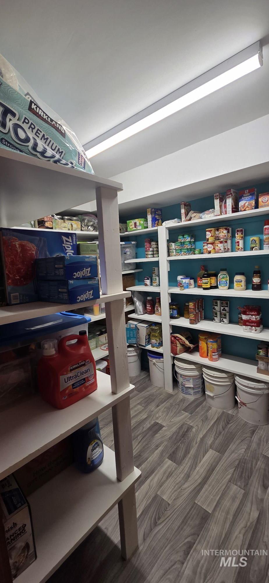 1269 Main Street, Pomeroy, Washington 99347, 5 Bedrooms, 3 Bathrooms, Residential For Sale, Price $389,000,MLS 98977659