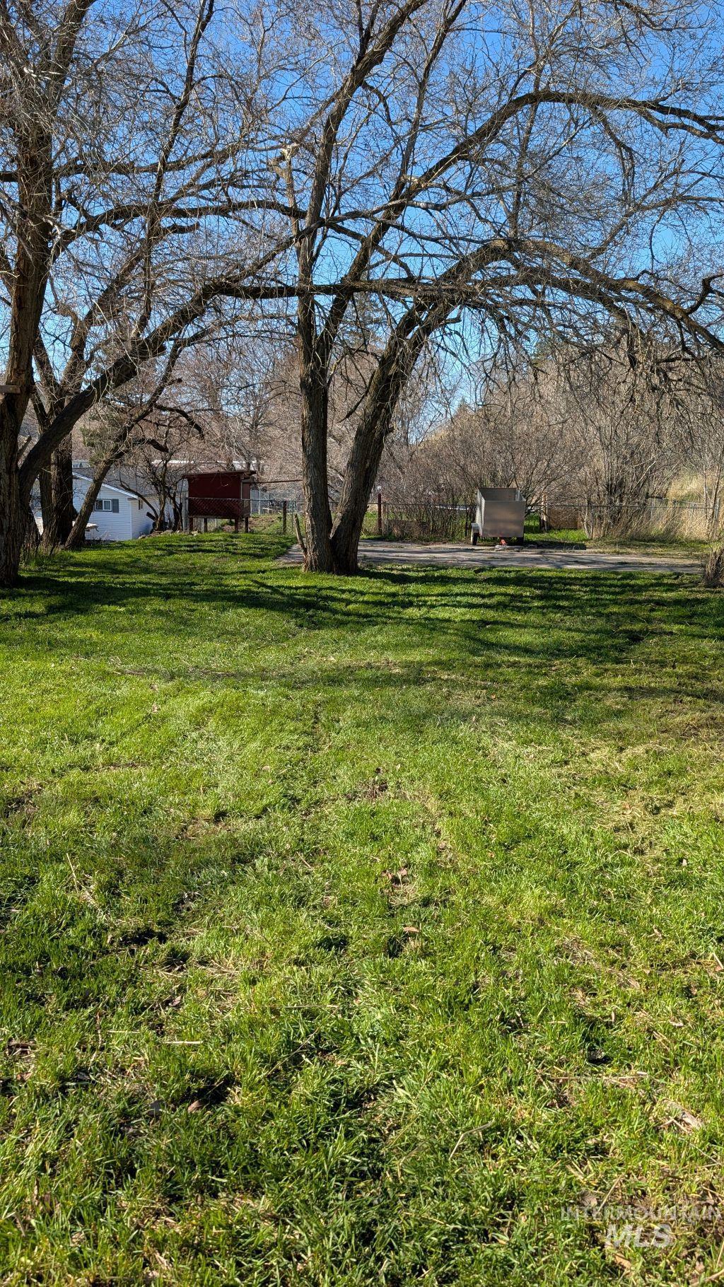 1269 Main Street, Pomeroy, Washington 99347, 5 Bedrooms, 3 Bathrooms, Residential For Sale, Price $389,000,MLS 98977659